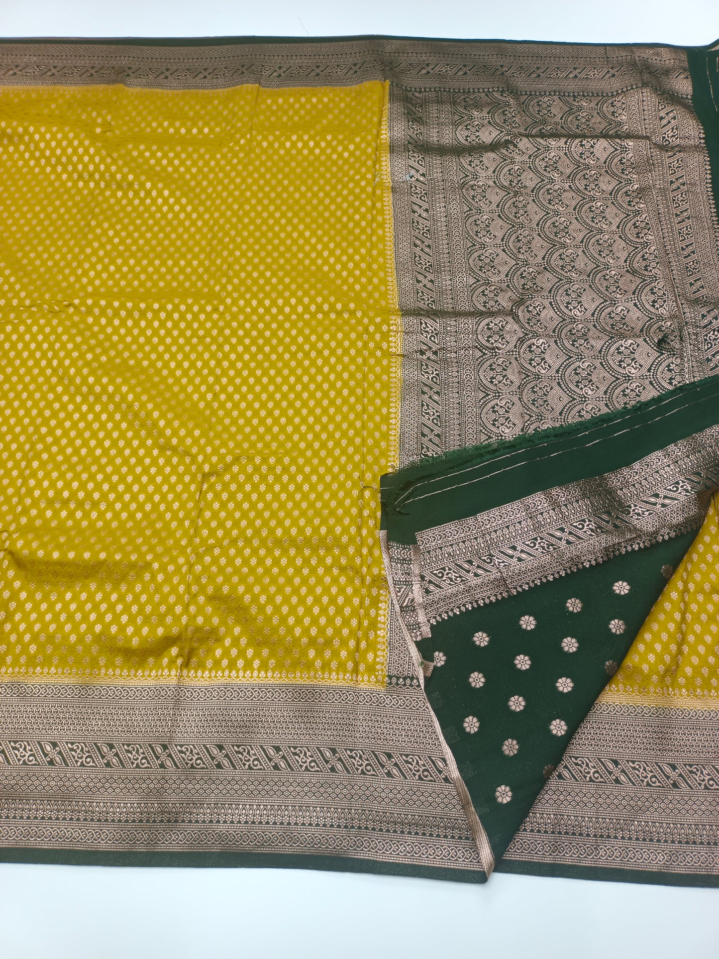 1000 BUTTA FANCY CREPE SAREE