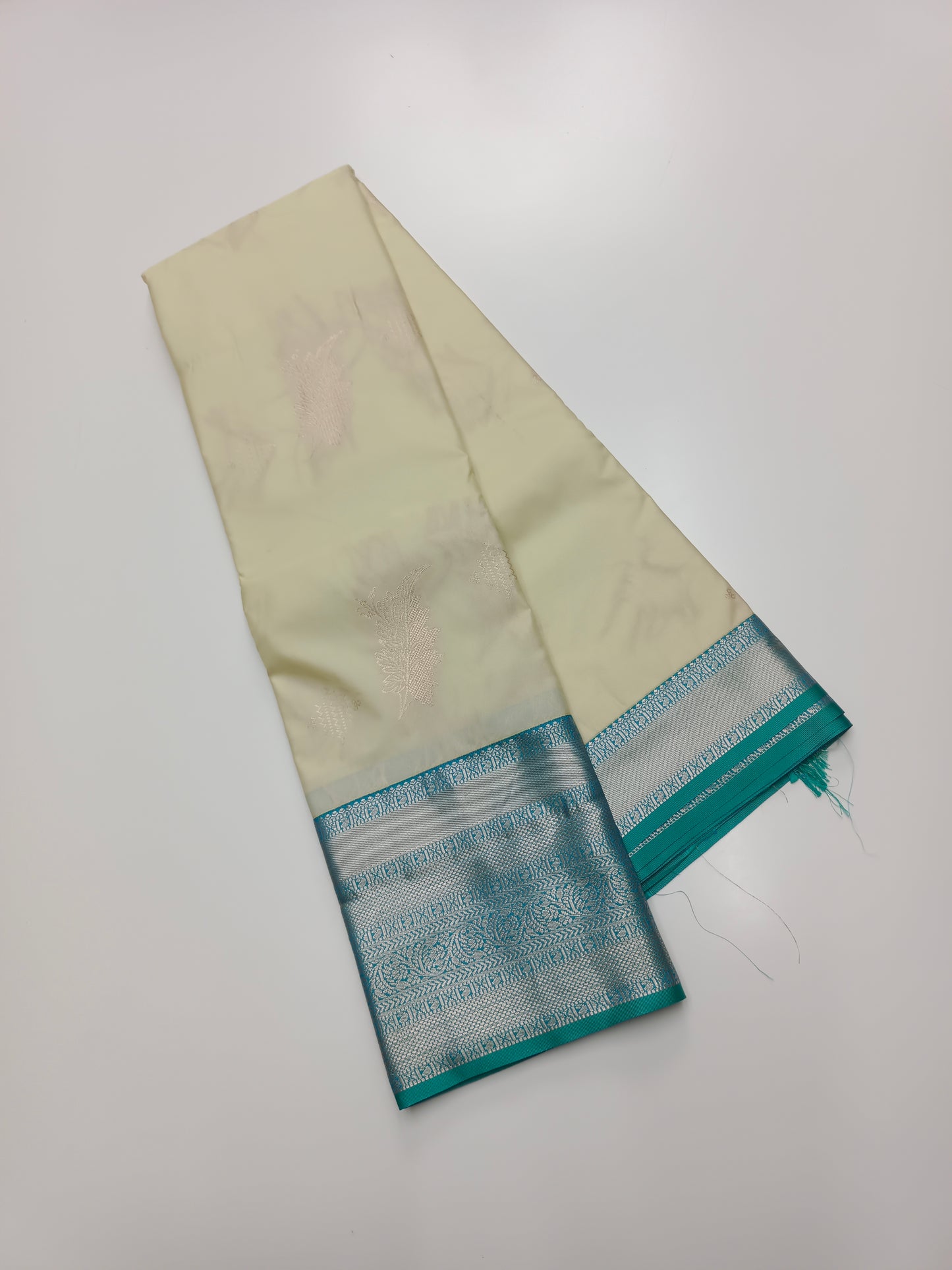 KANCHIPURAM SEMI SILK SAREE