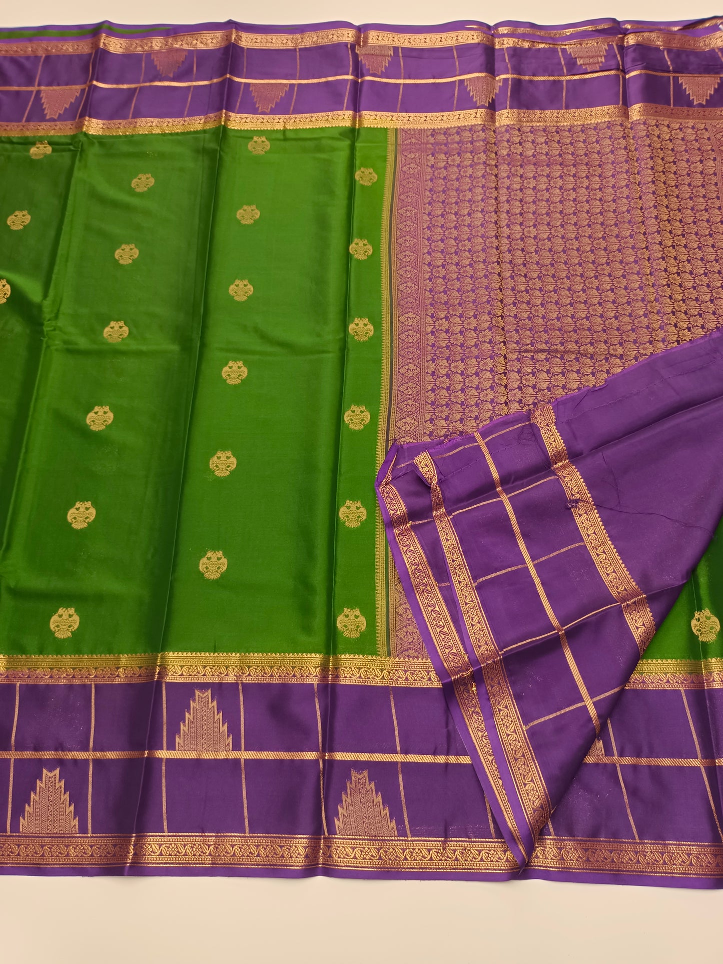 SEMI CREP8 SILK SAREE