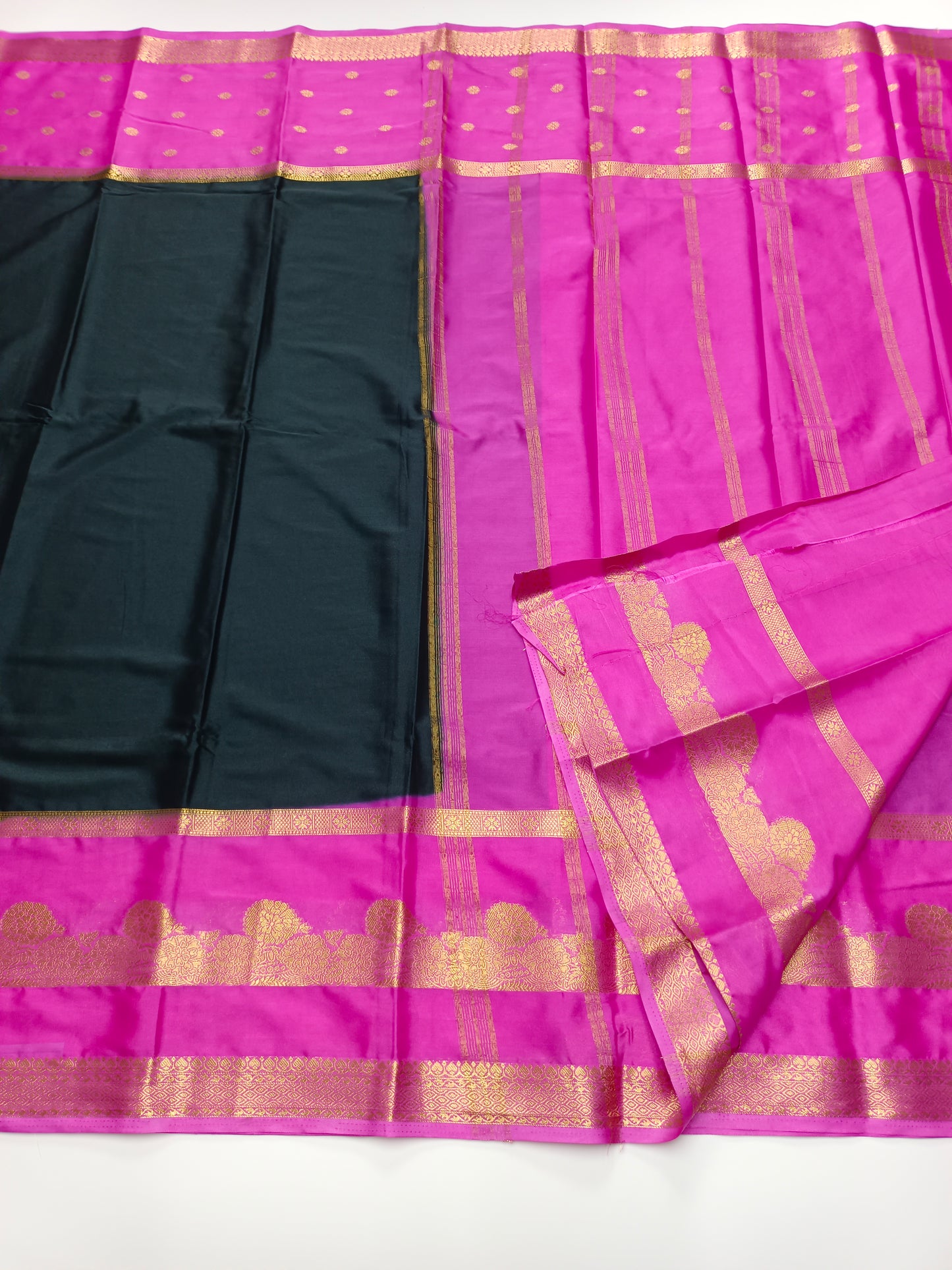ART CREPE SAREE