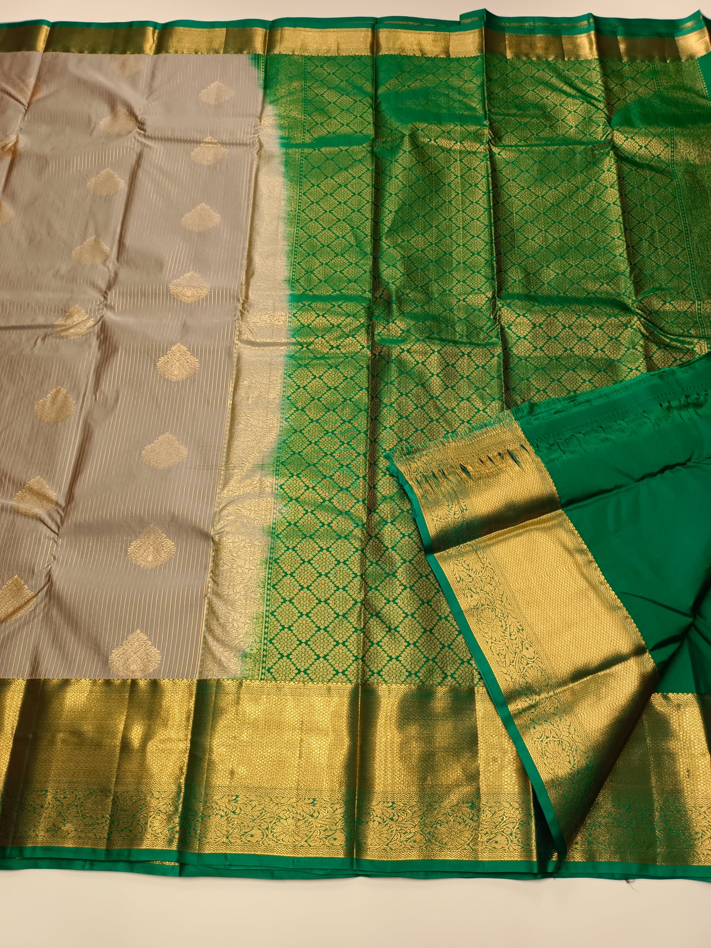 KANCHIPURAM SEMI SILK SAREE