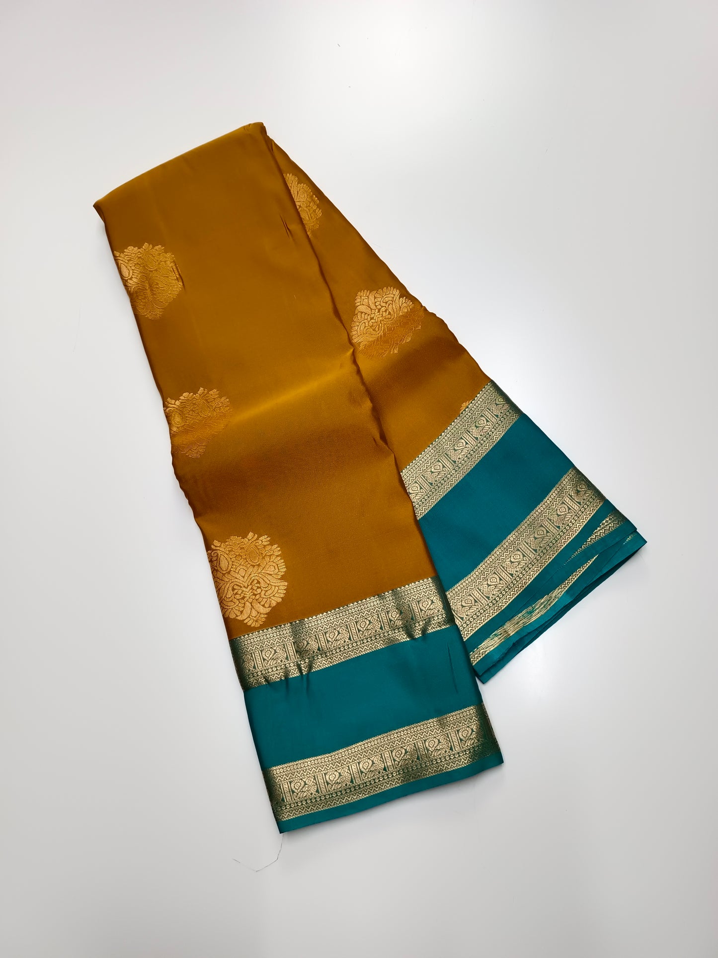 KANCHIPURAM SEMI SILK SAREE