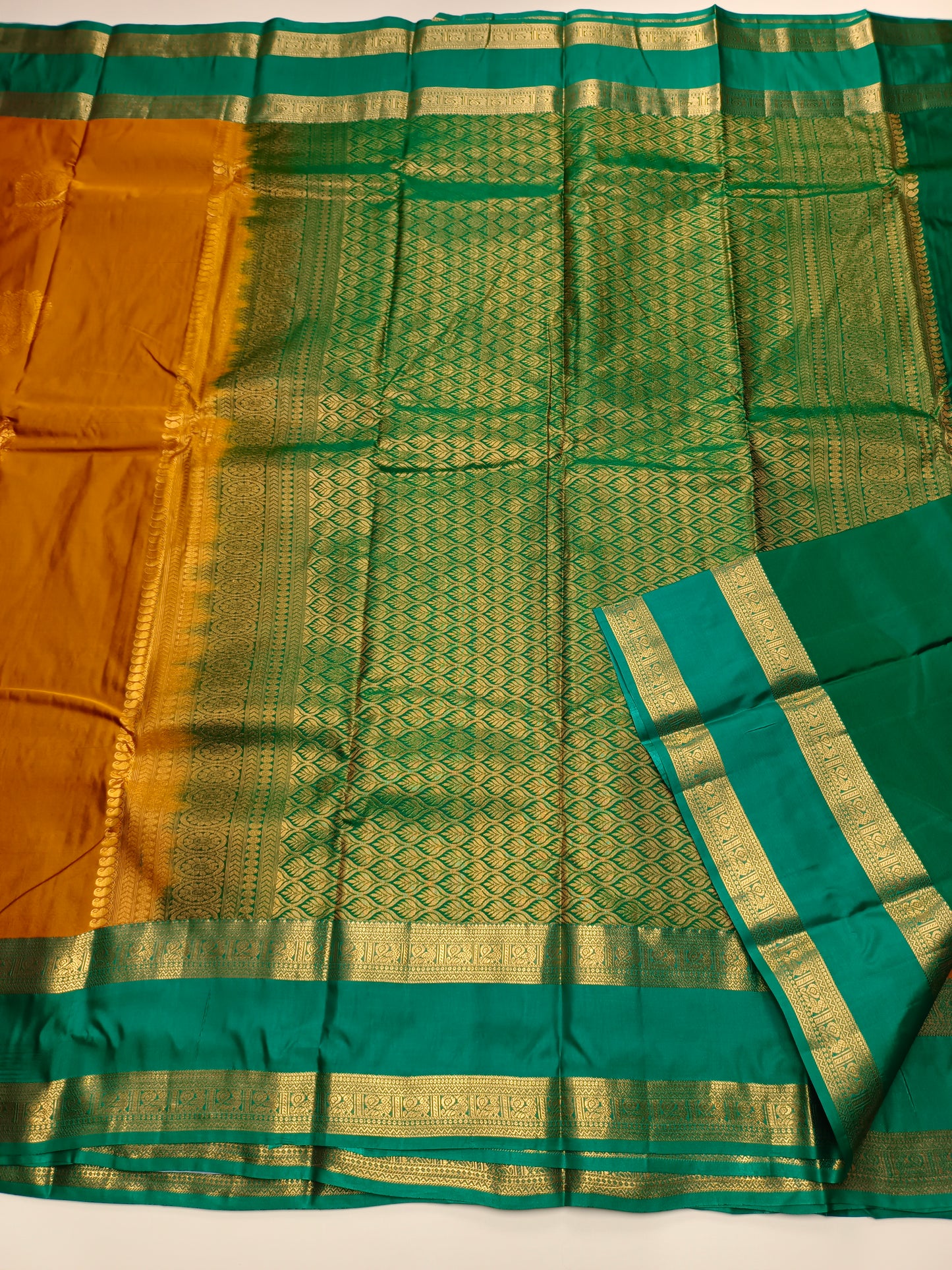 KANCHIPURAM SEMI SILK SAREE