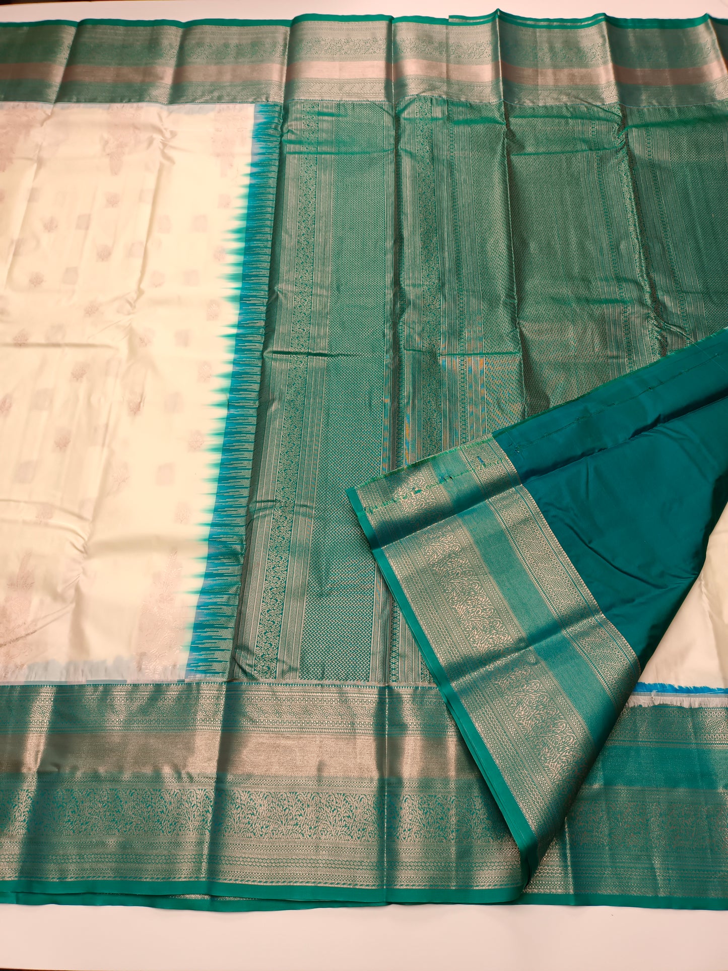 KANCHIPURAM SEMI SILK SAREE