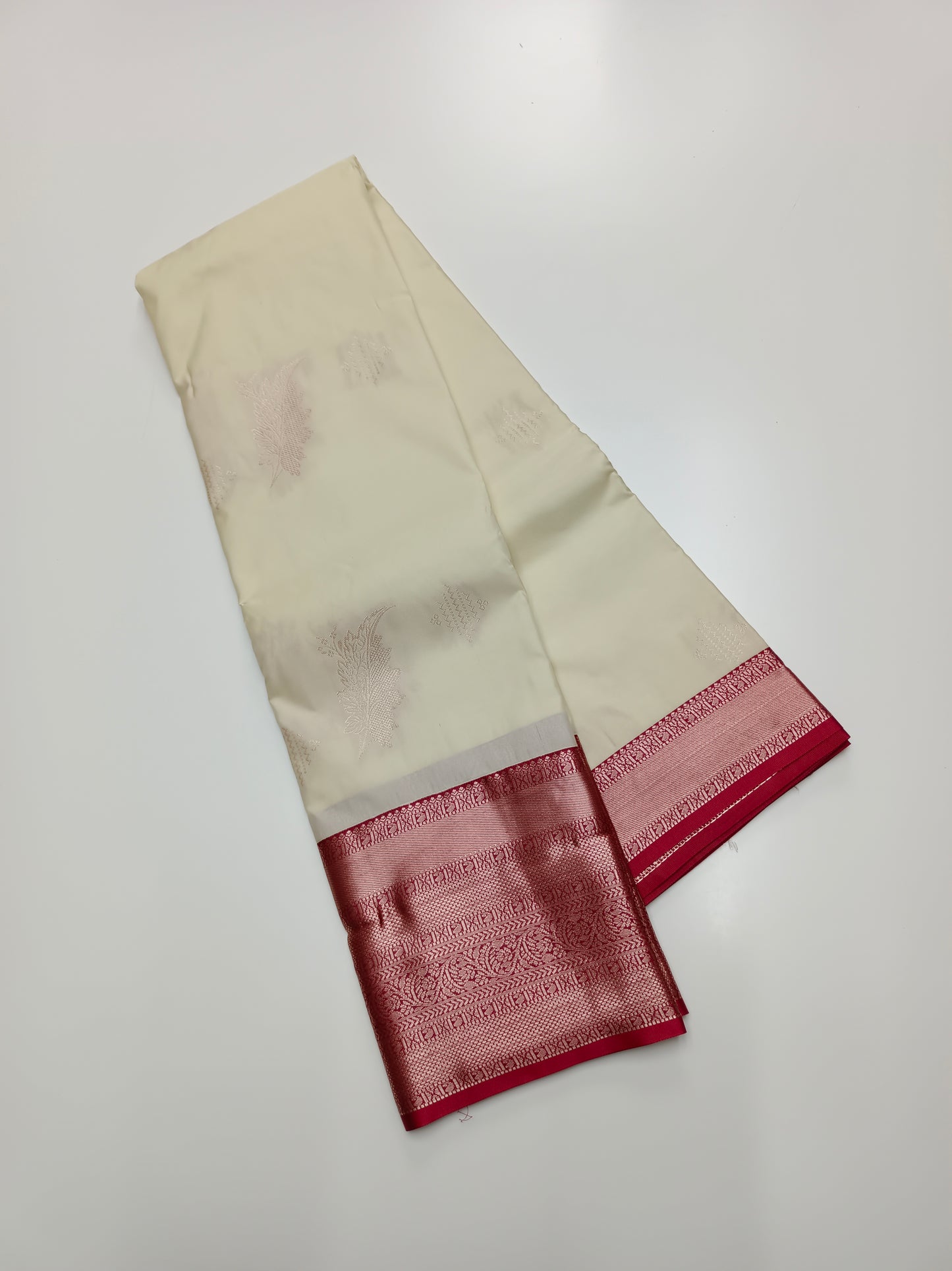KANCHIPURAM SEMI SILK SAREE