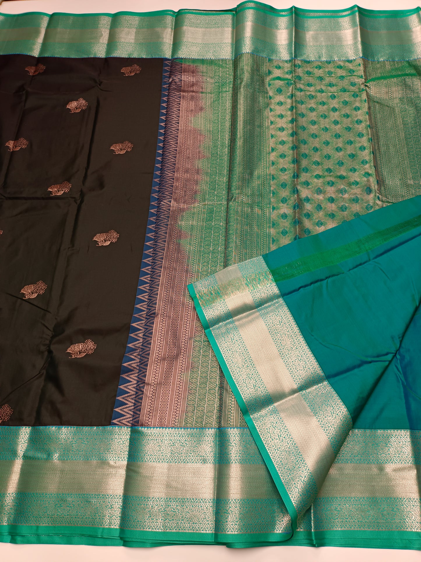 KANCHIPURAM SEMI SILK SAREE