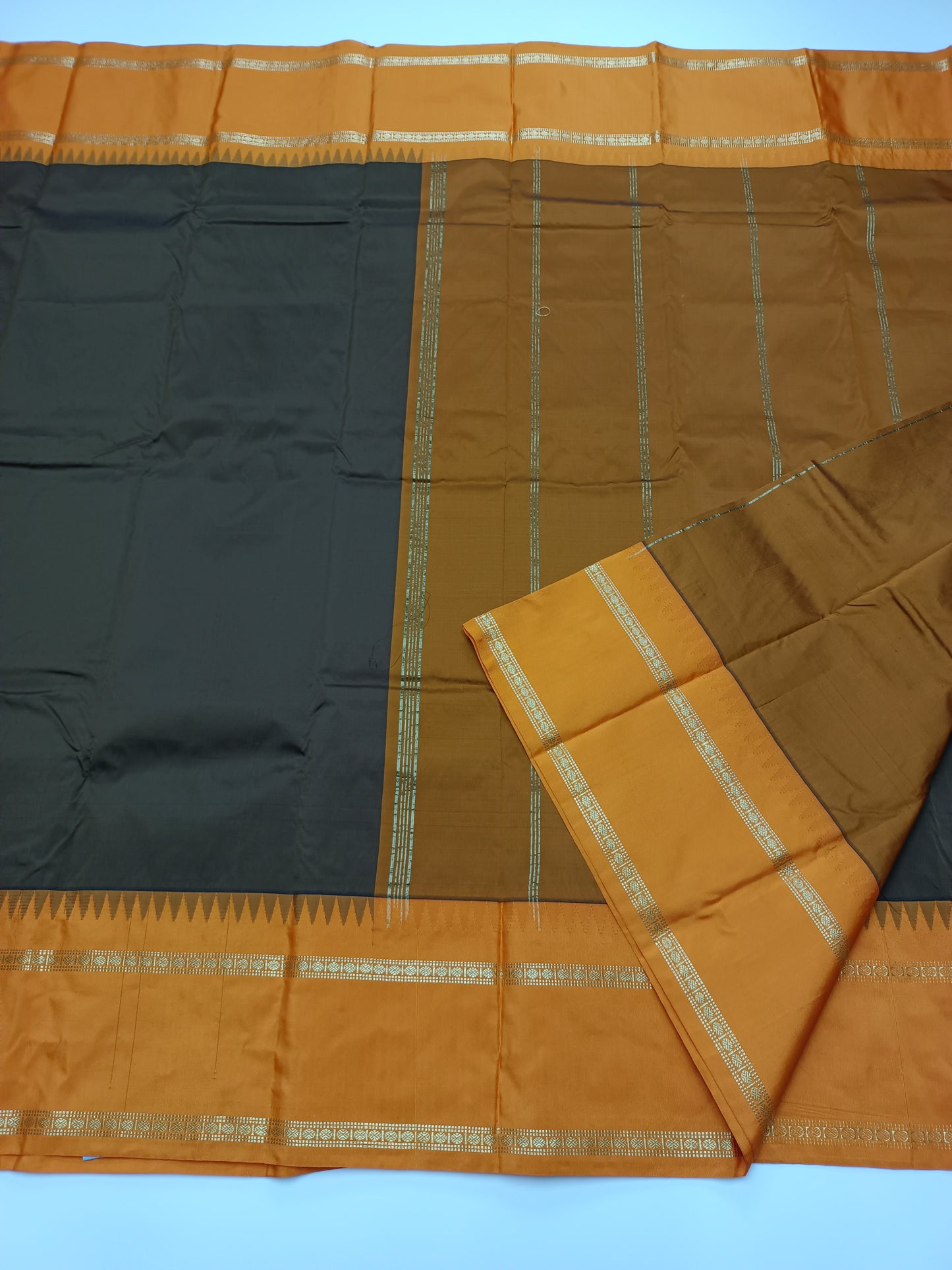 MINI MOLALKALMURU SILK SAREE