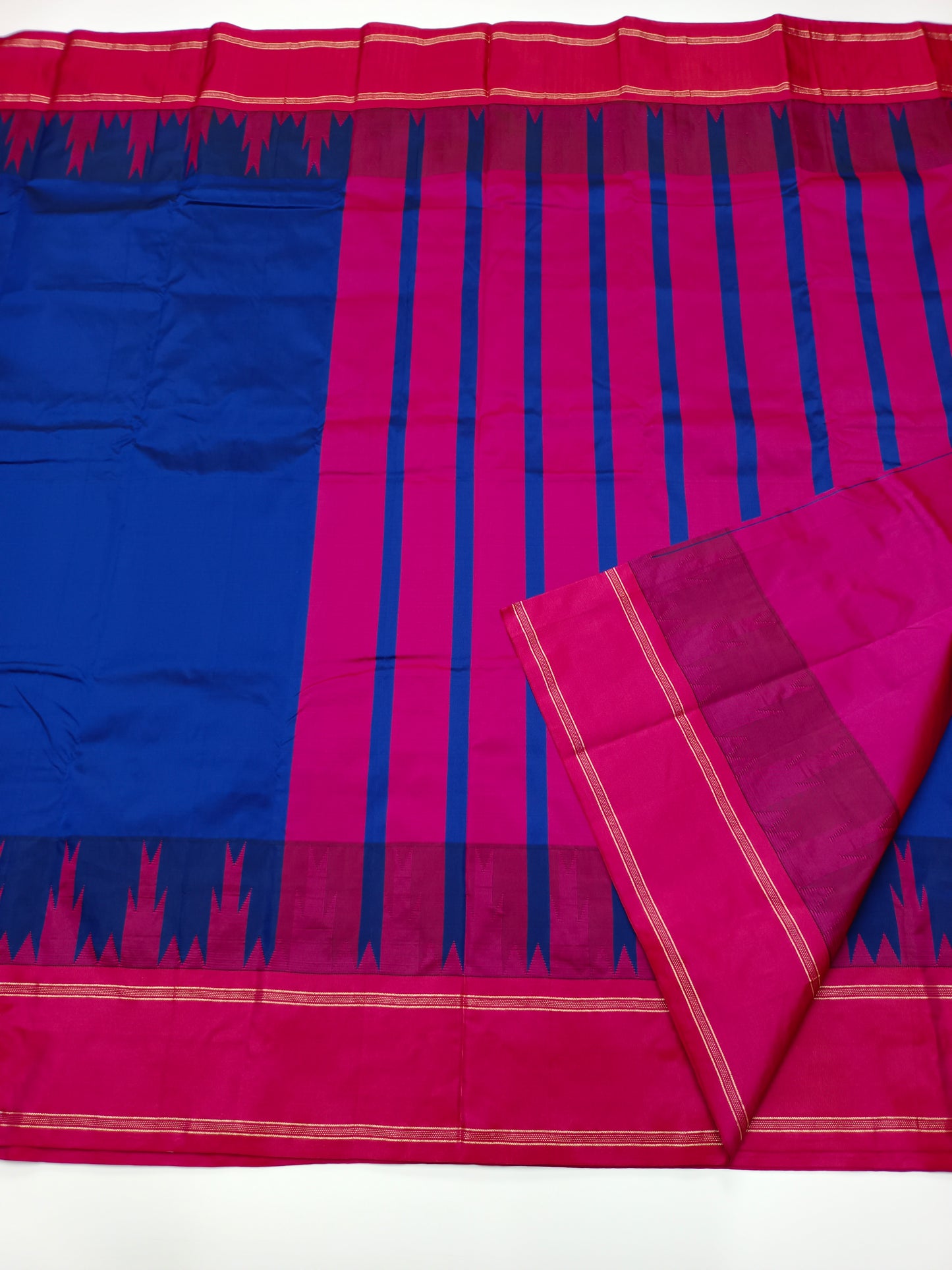 MINI MOLALKALMURU SILK SAREE