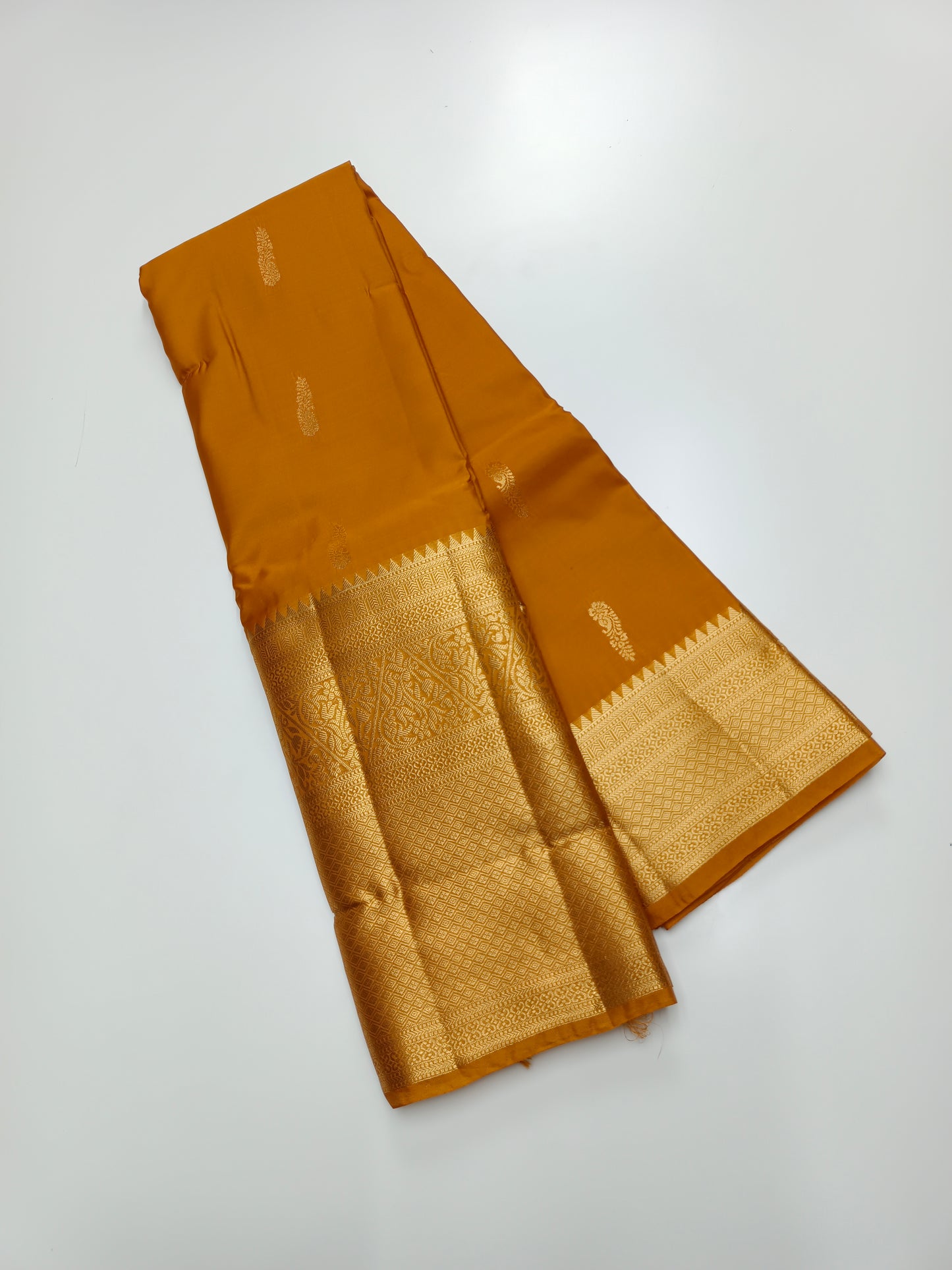 KANCHIPURAM SEMI SILK SAREE