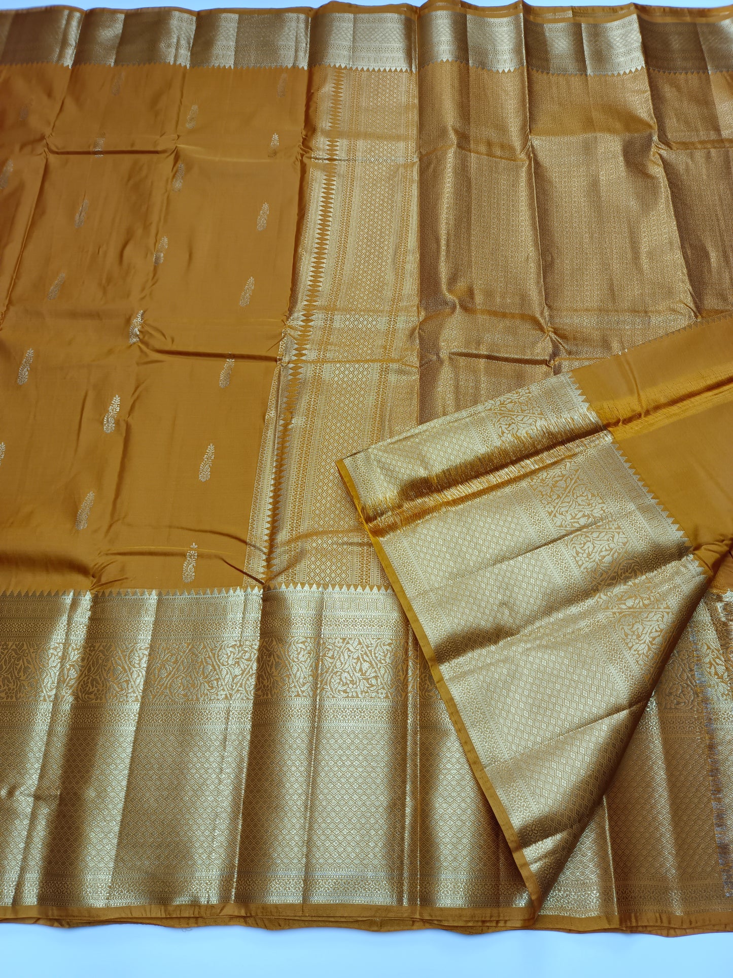 KANCHIPURAM SEMI SILK SAREE