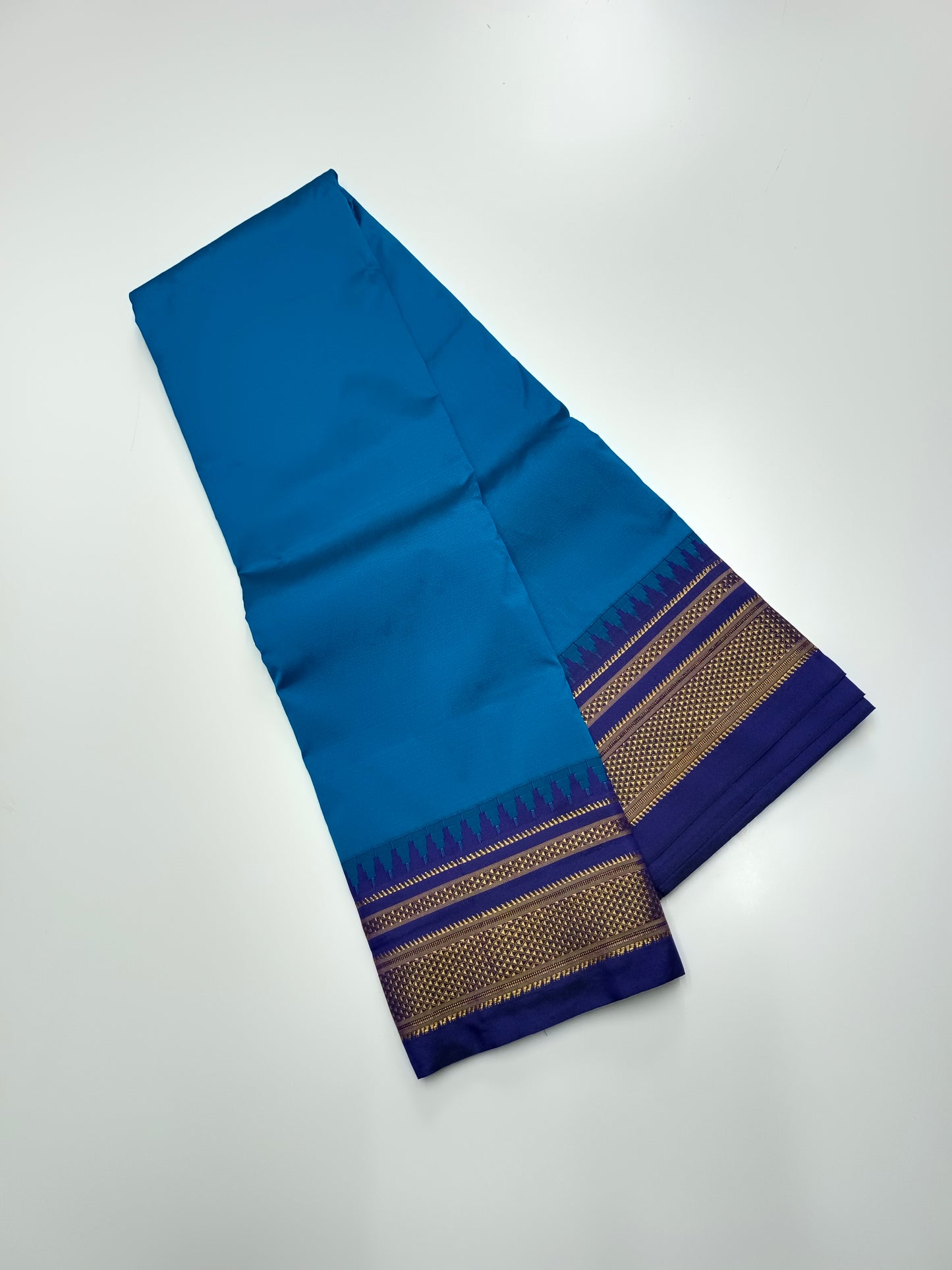 MINI MOLALKALMURU SILK SAREE