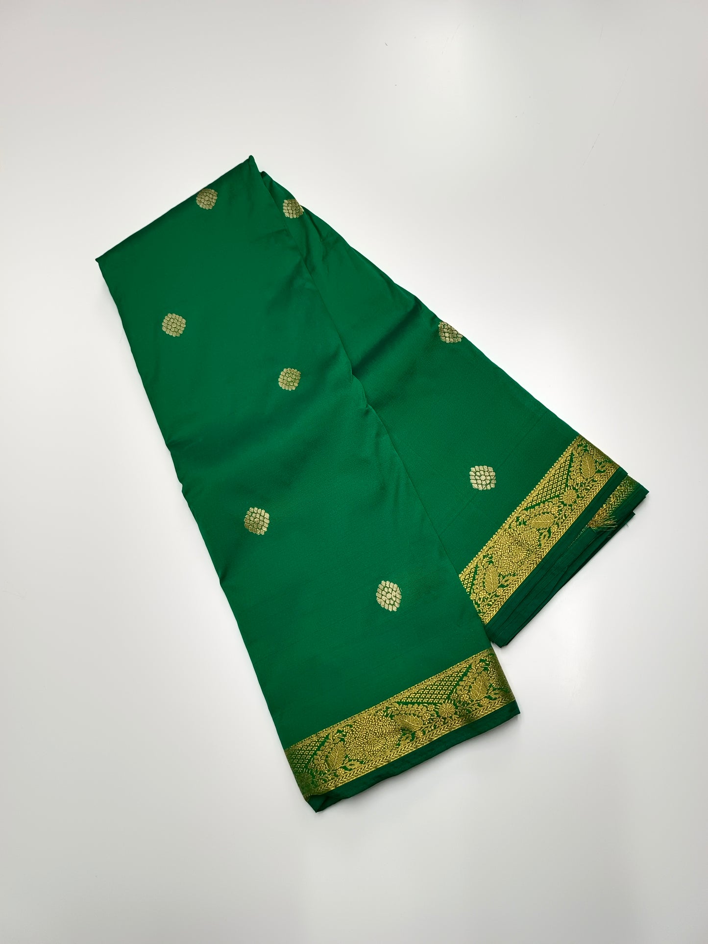 MINI MOLALKALMURU SILK SAREE