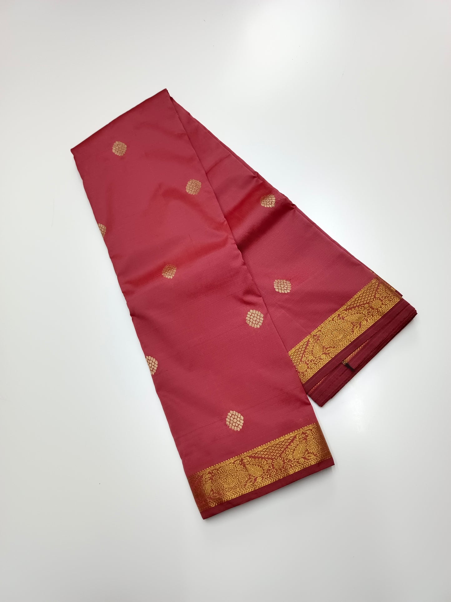 MINI MOLALKALMURU SILK SAREE