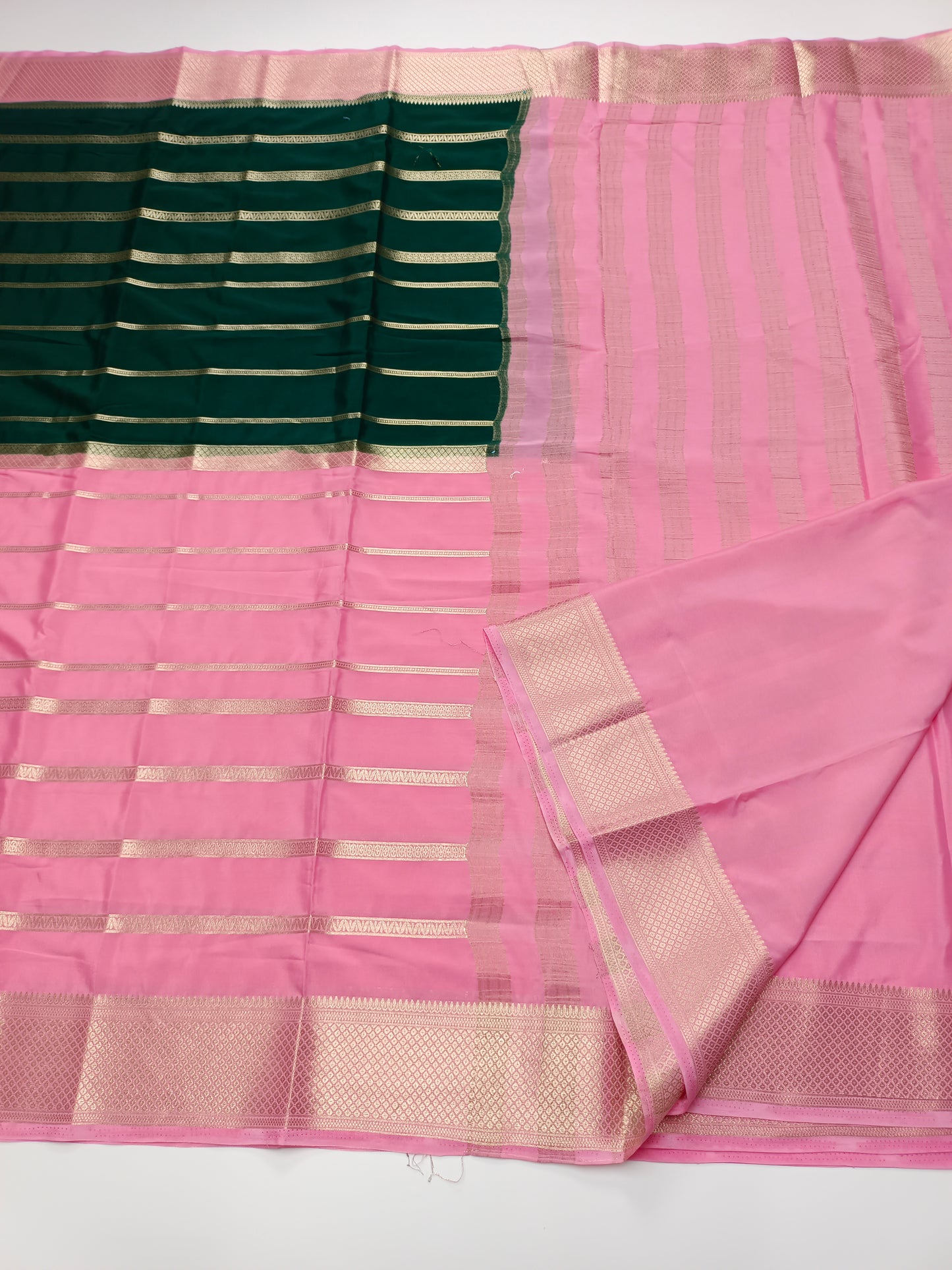 2D SEMI CREPE SILK SAREE