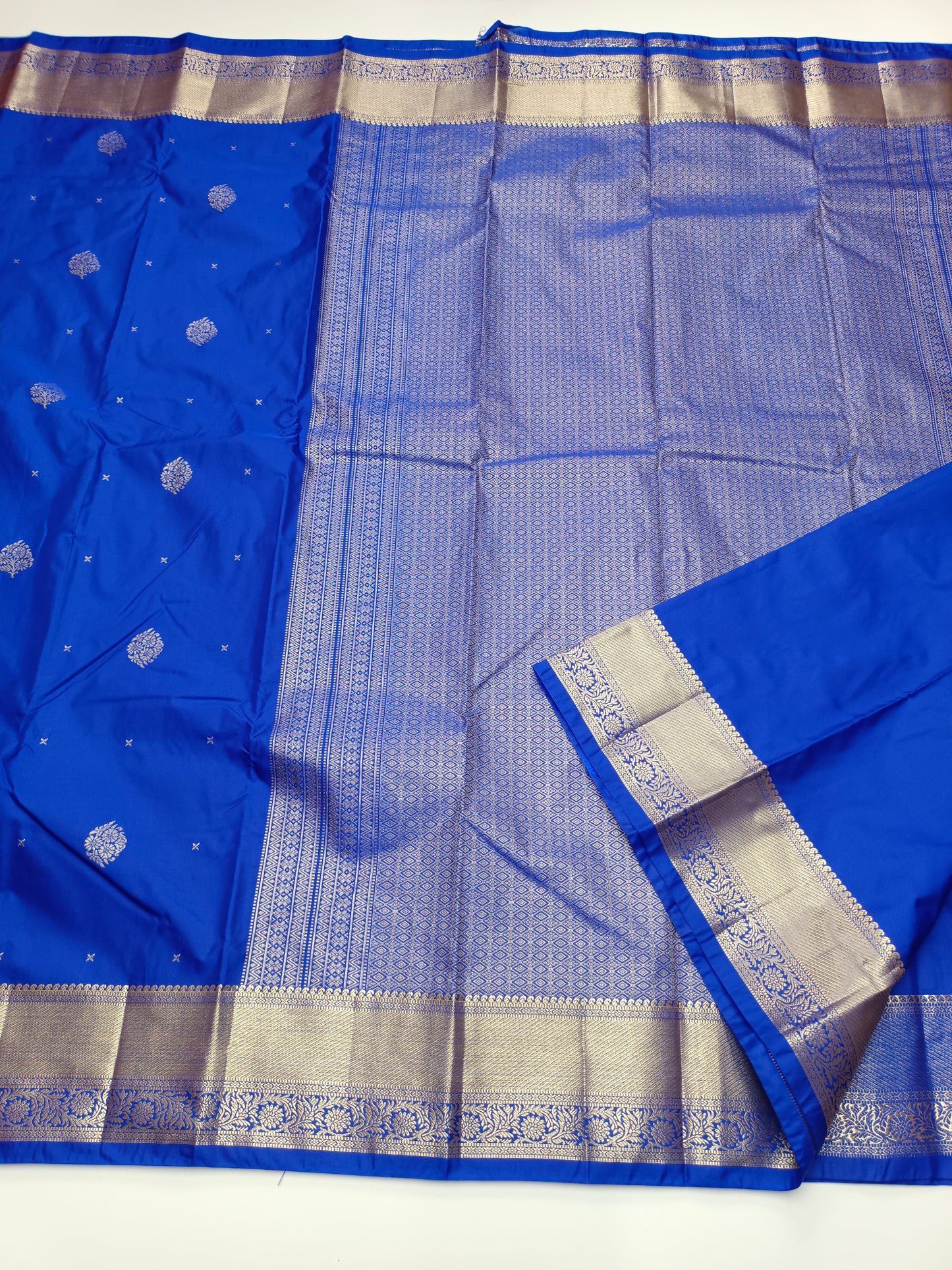 KANCHIPURAM SEMI SILK SAREE