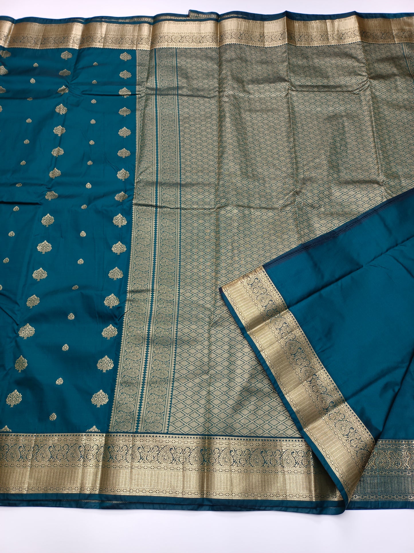 KANCHIPURAM SEMI SILK SAREE