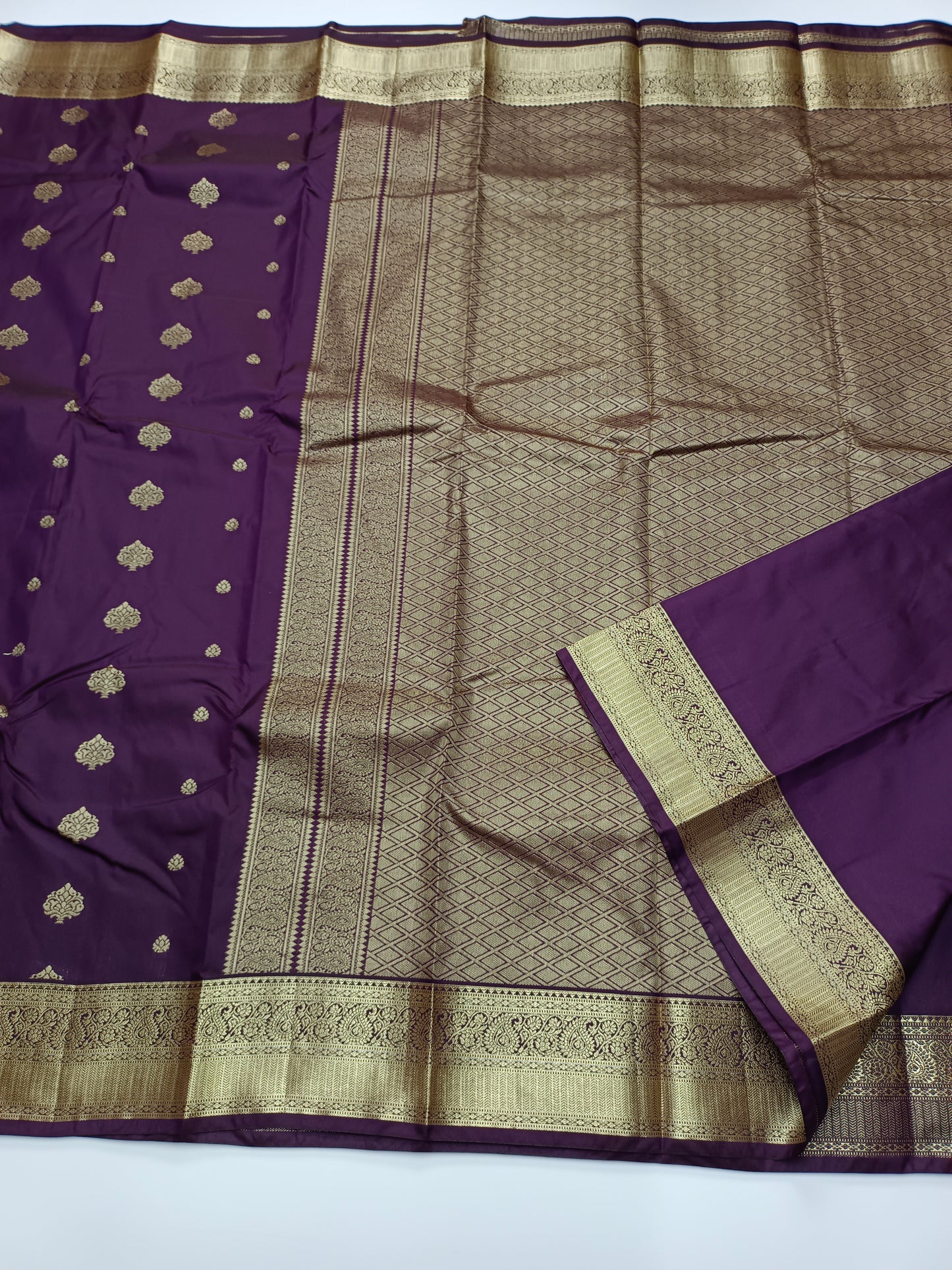 KANCHIPURAM SEMI SILK SAREE