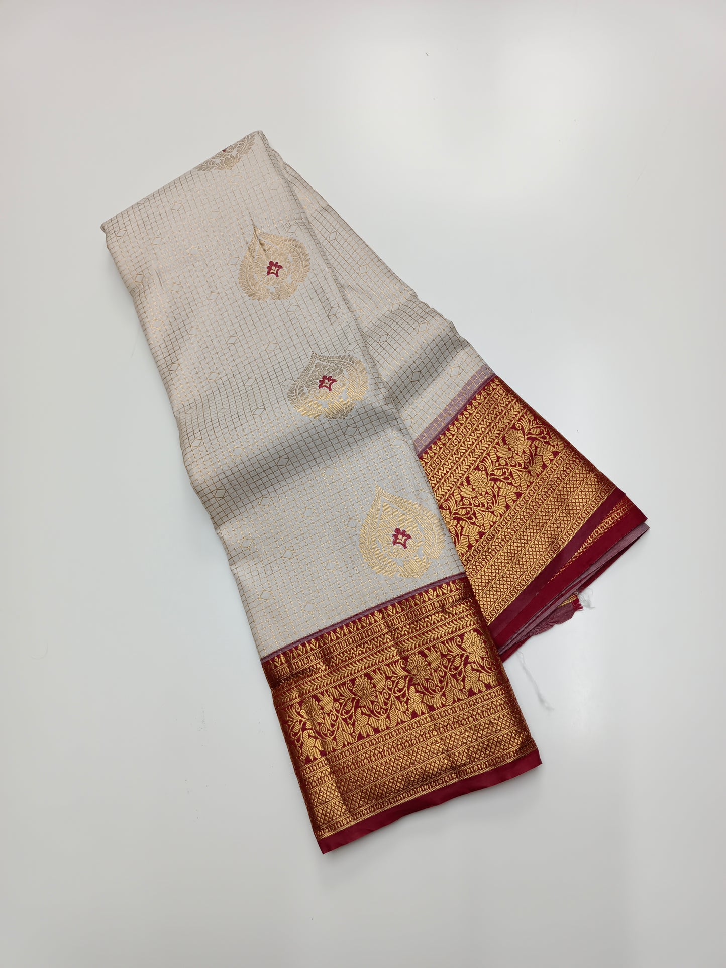 KANCHIPURAM SEMI SILK SAREE