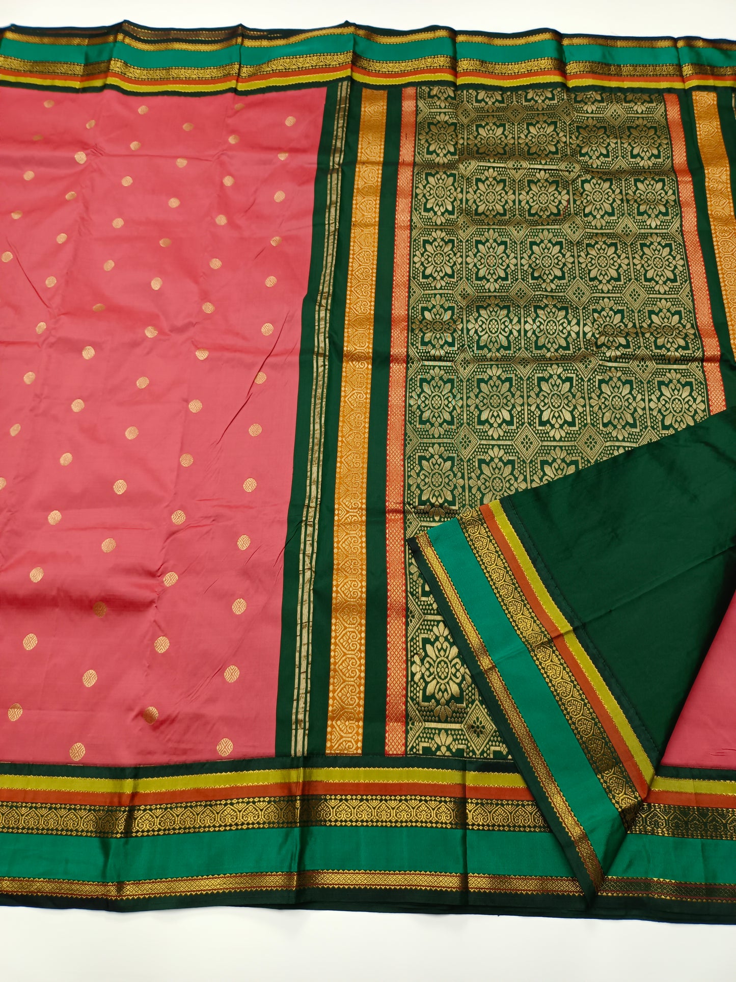MINI MOLKALMURU SILK SAREE