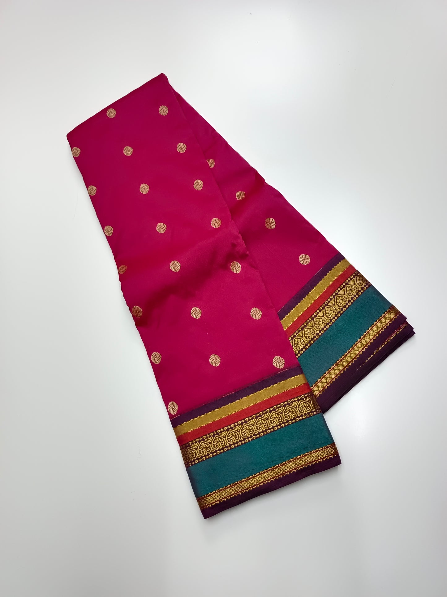 MINI MOLKALMURU SILK SAREE