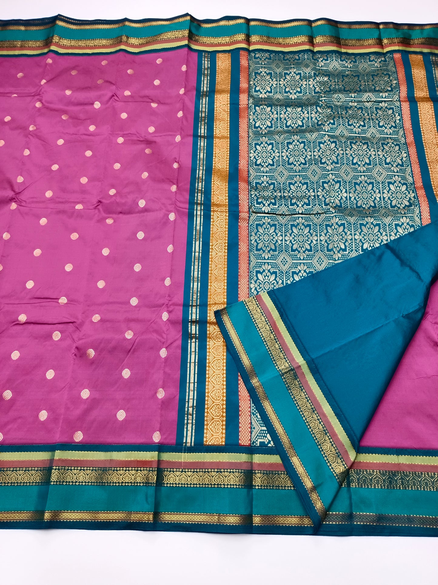 MINI MOLKALMURU SILK SAREE