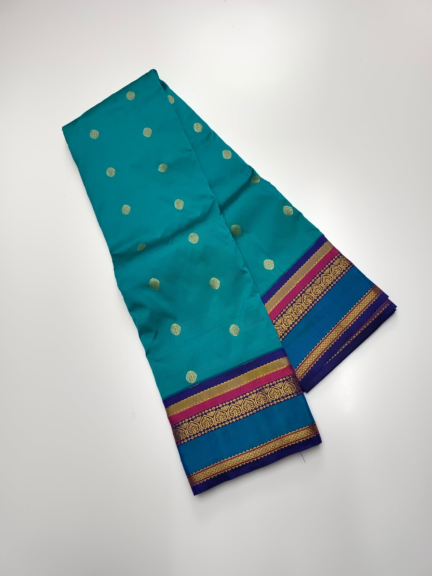 MINI MOLKALMURU SILK SAREE