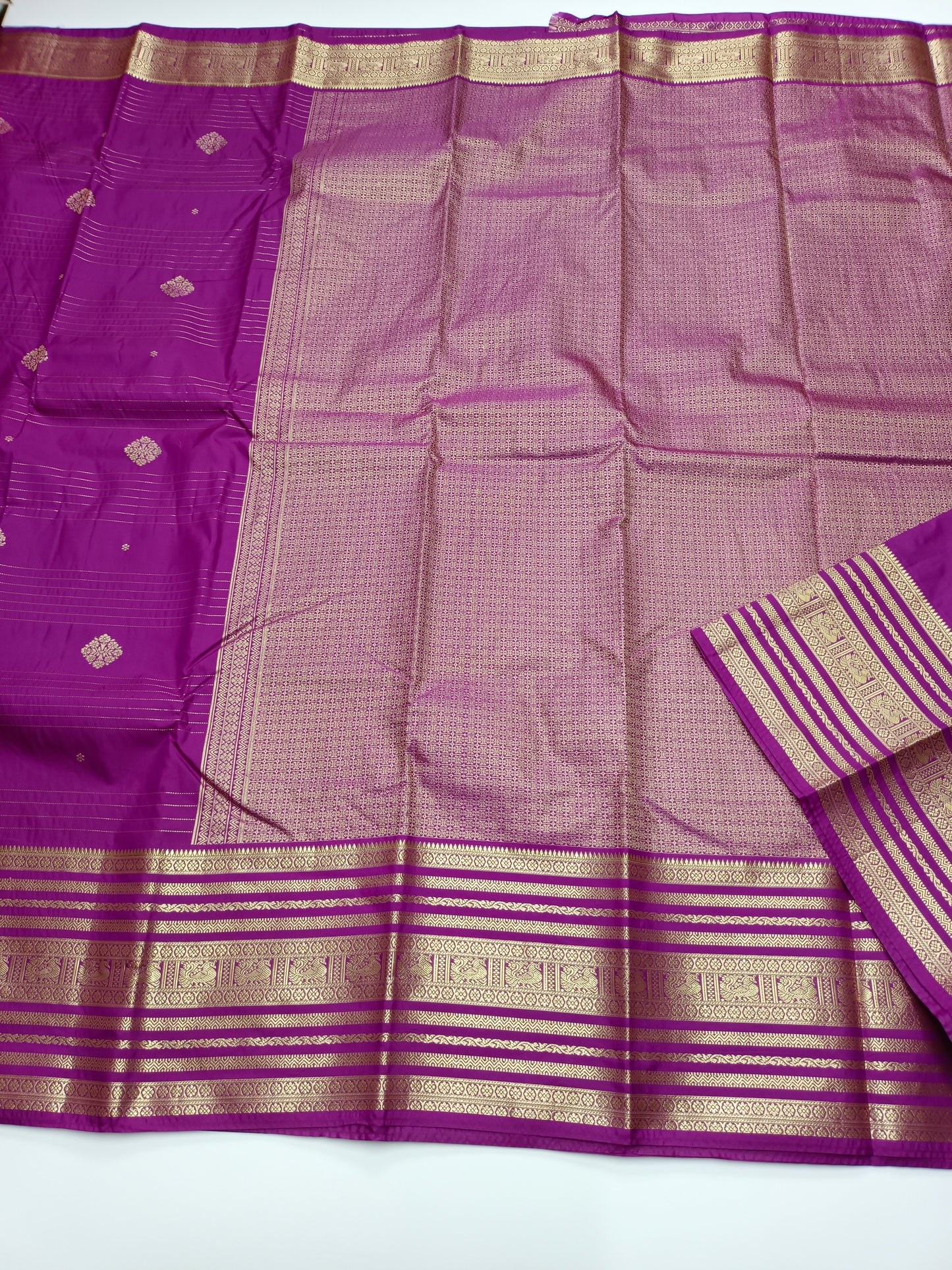 KANCHIPURAM SEMI SILK SAREE