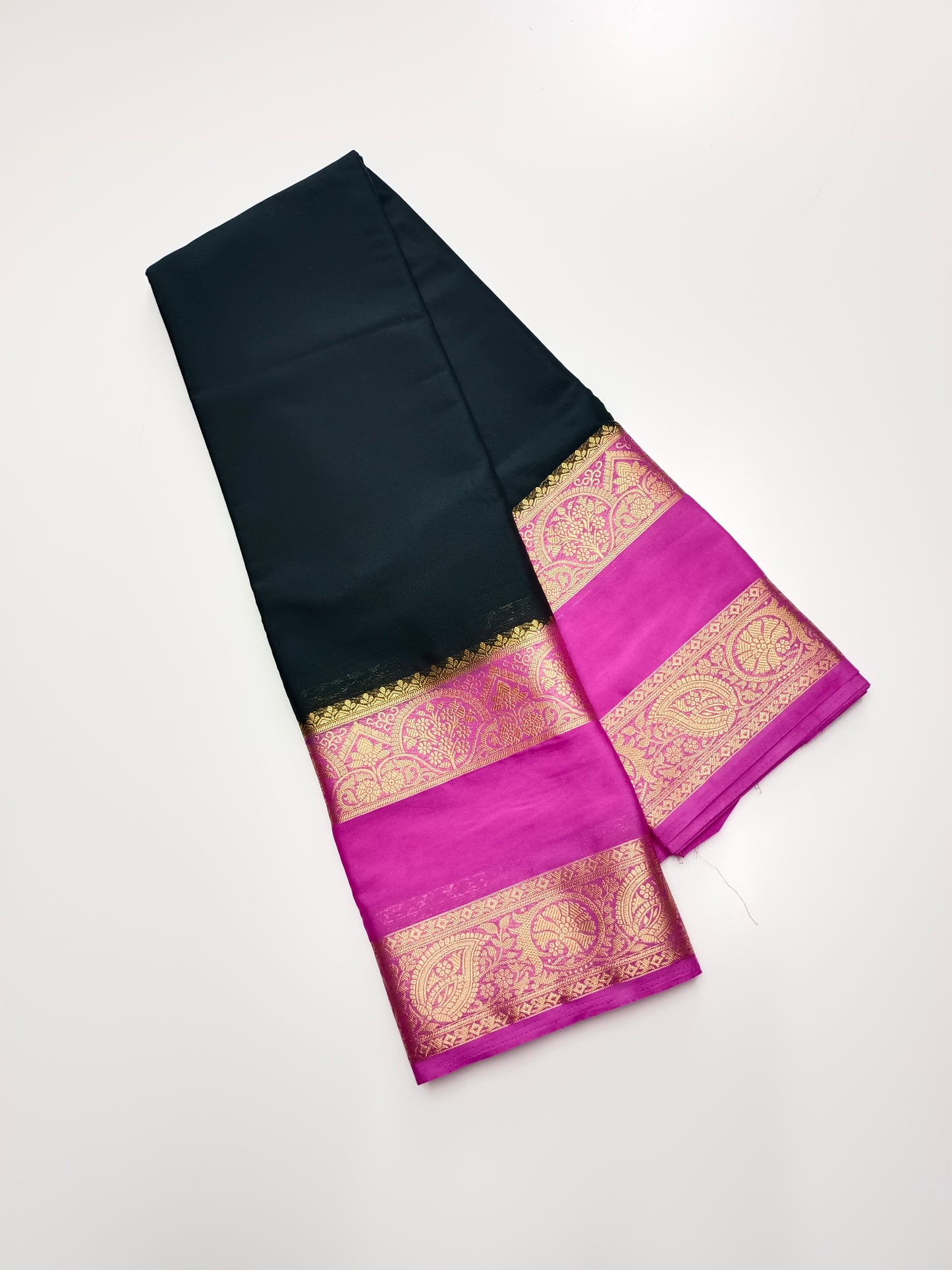 ART CREPE SAREE