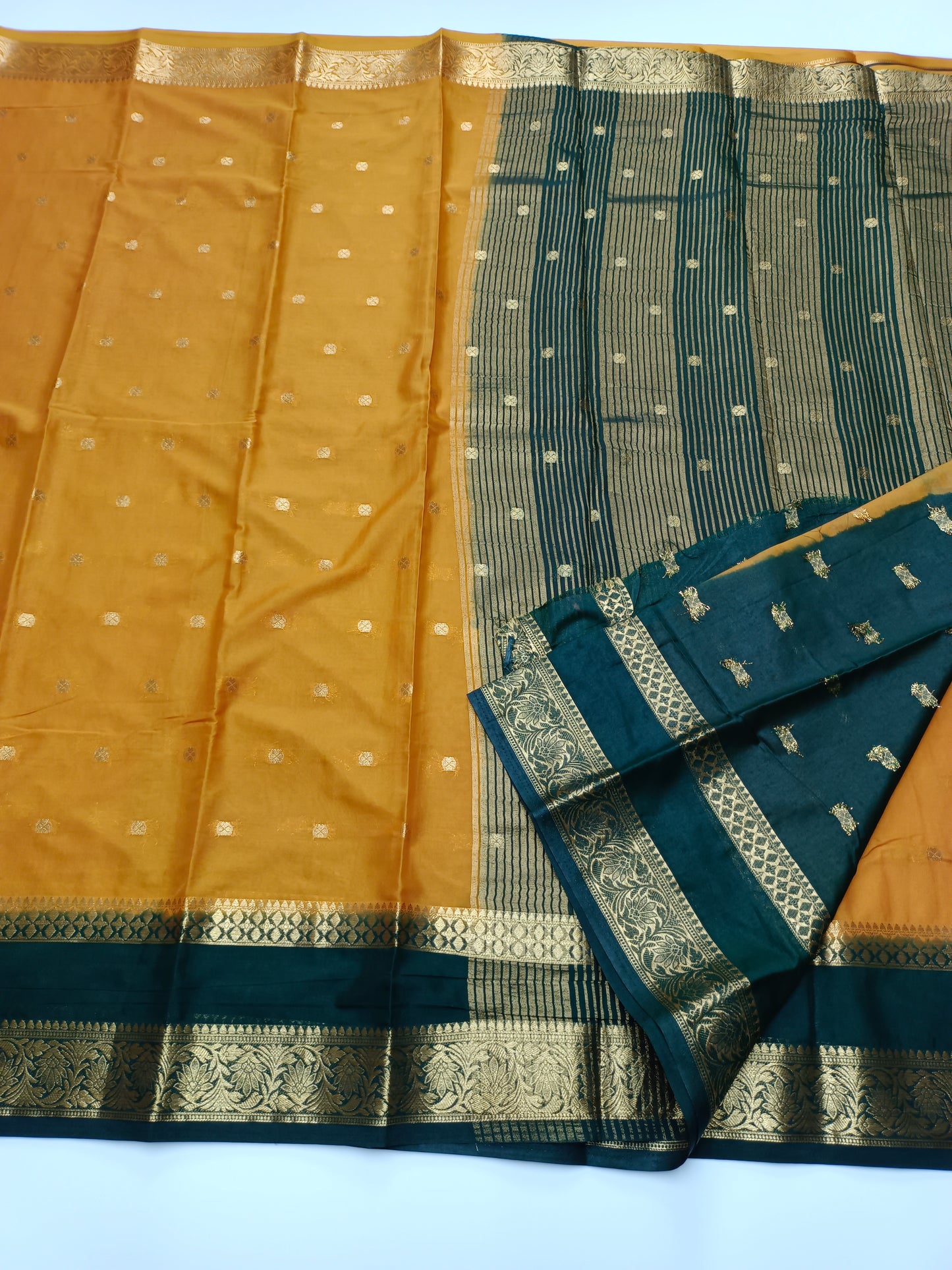 ART CREPE SAREE