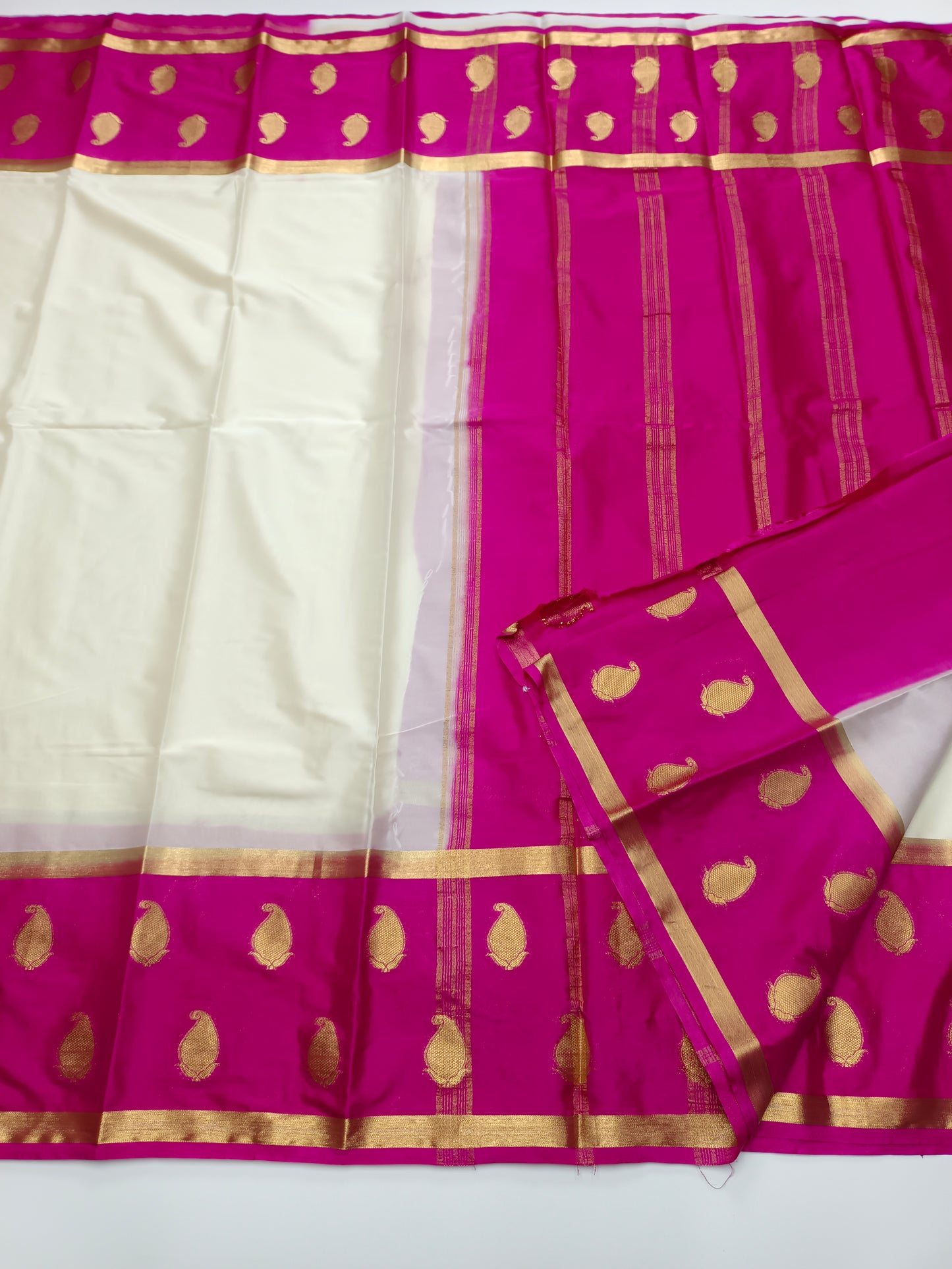 ART CREPE SAREE