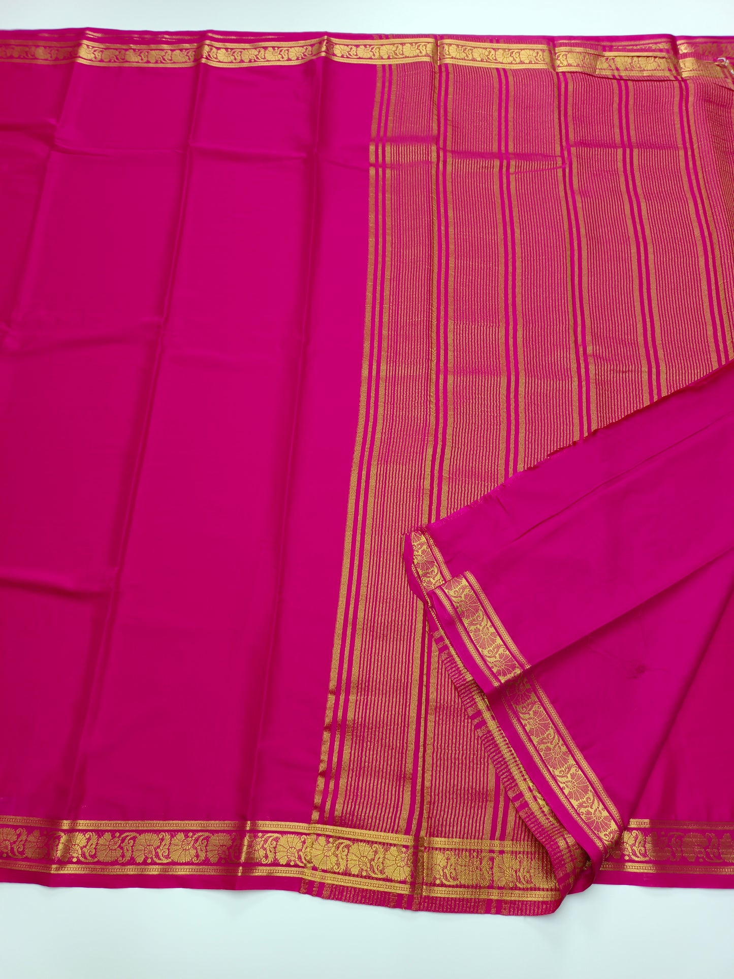ART CREPE SAREE