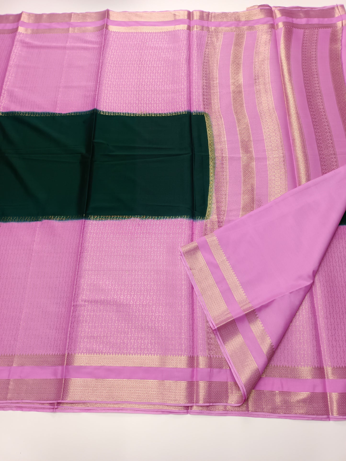 2D SEMI CREPE SILK SAREE
