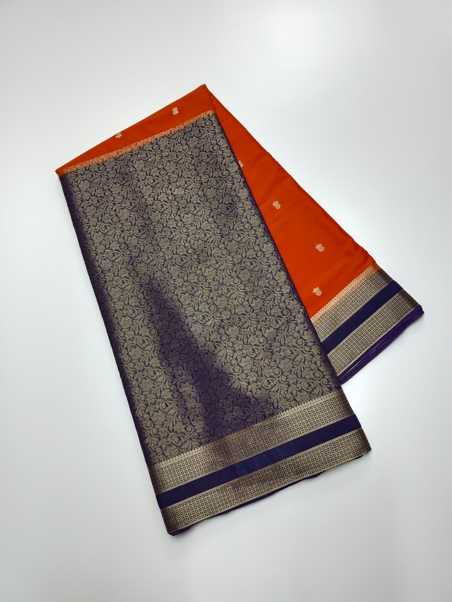 2D SEMI CREPE SILK SAREE