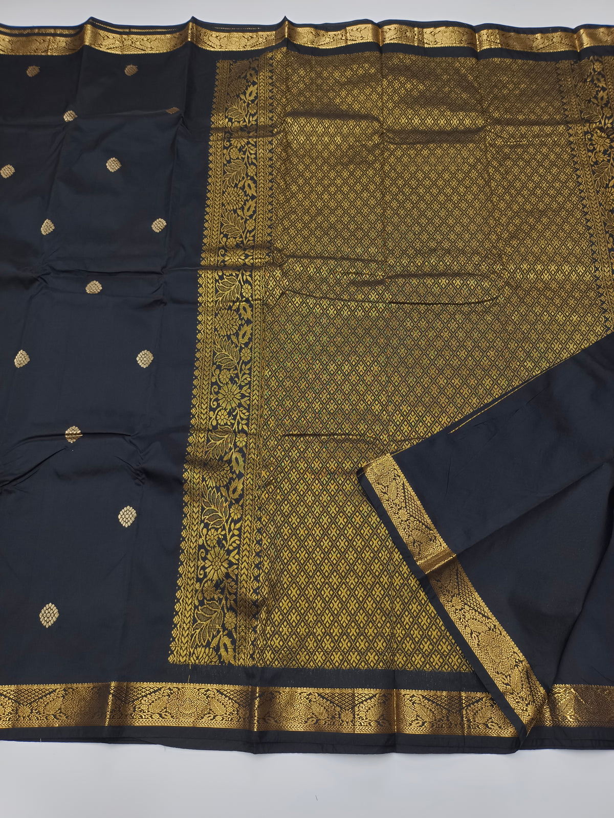 MINI MOLKALMURU SAREE