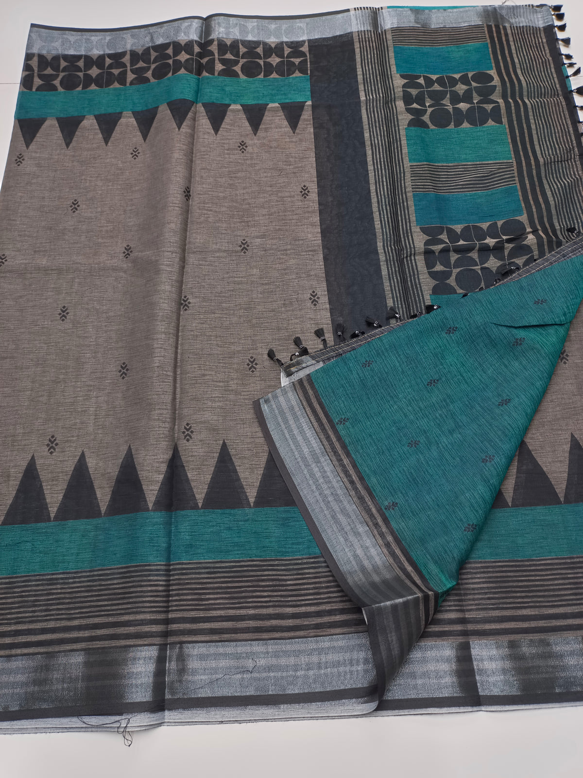 FANCY LENIN SAREE