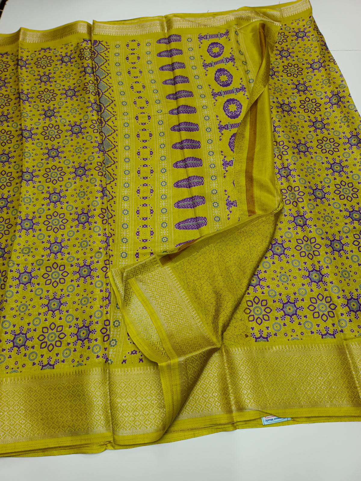 FANCY LENIN SAREE