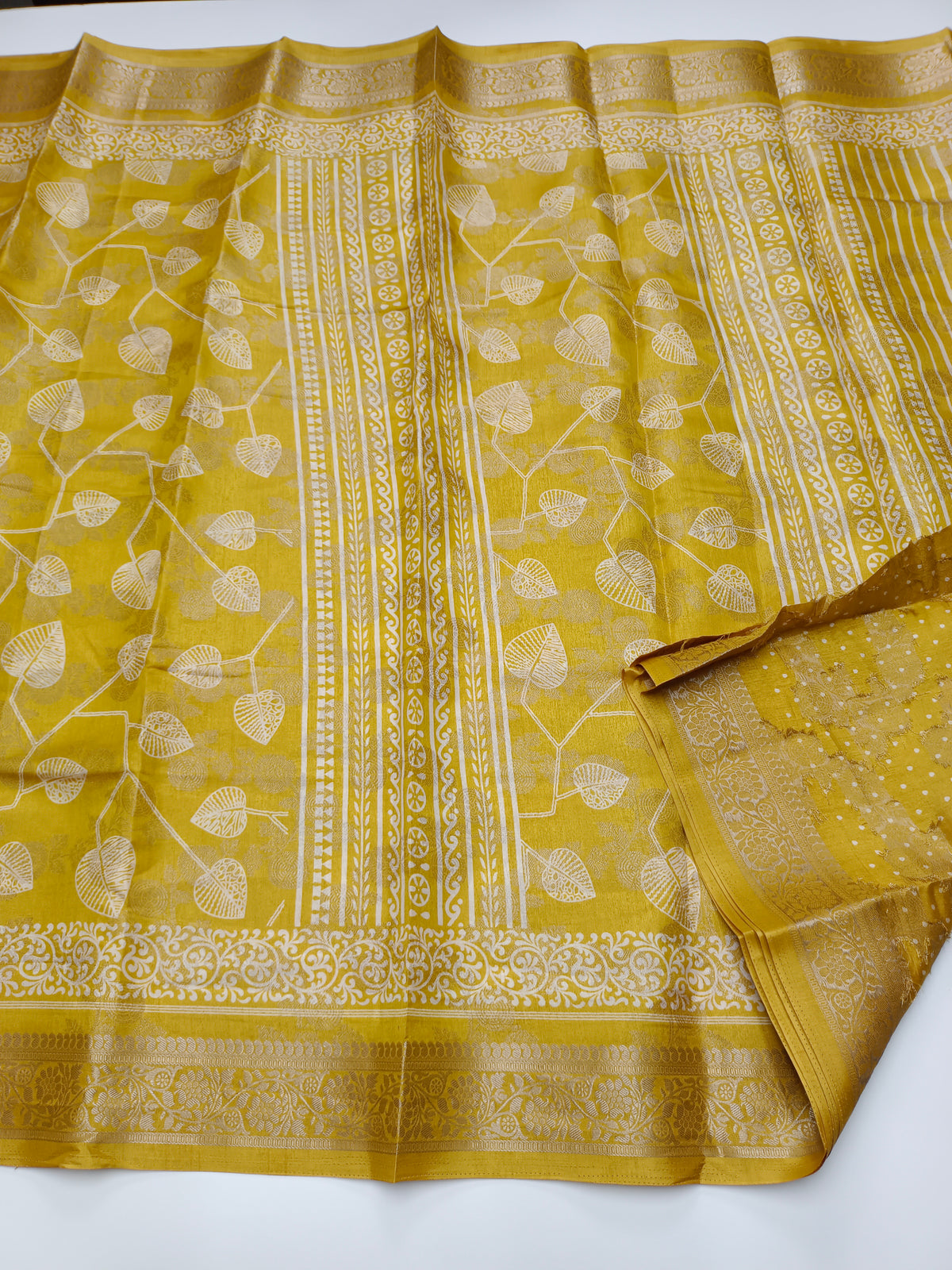 FANCY LENIN SAREE