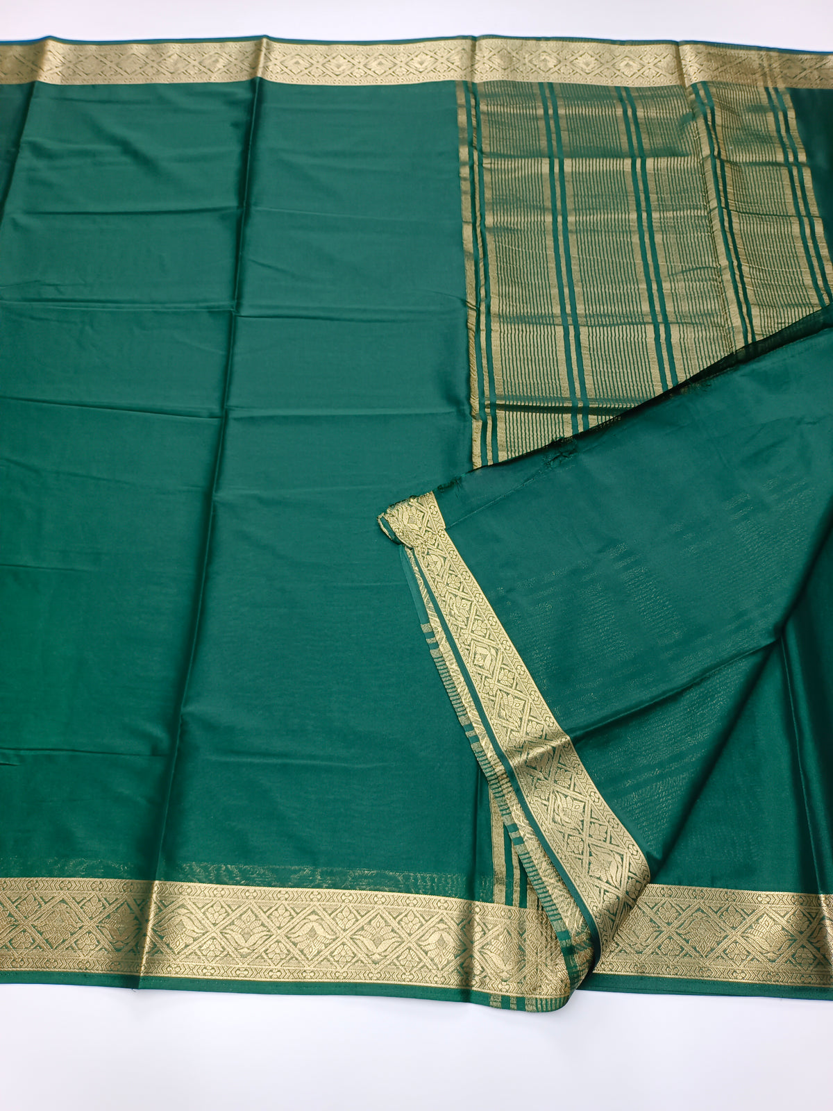 ART CREPE SAREE