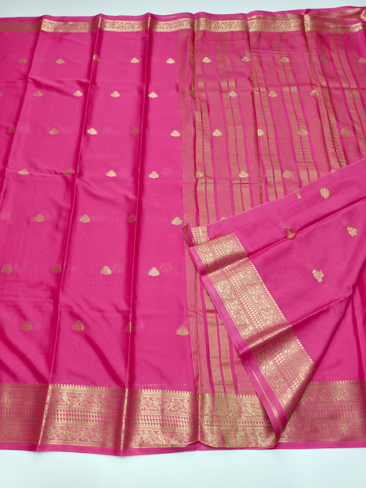 ART CREPE SAREE