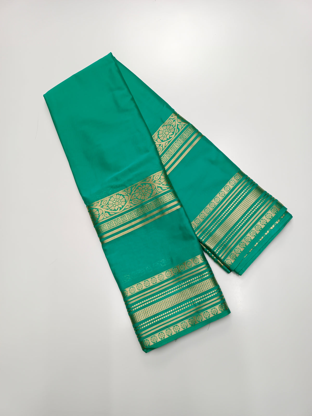 ART CREPE SAREE