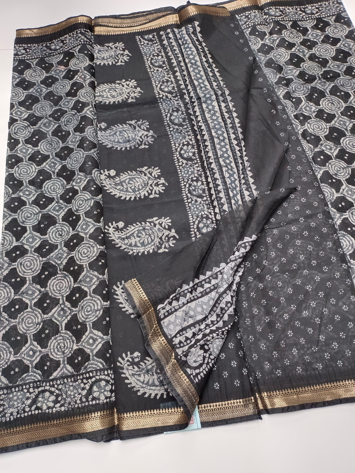FANCY LENIN SAREE