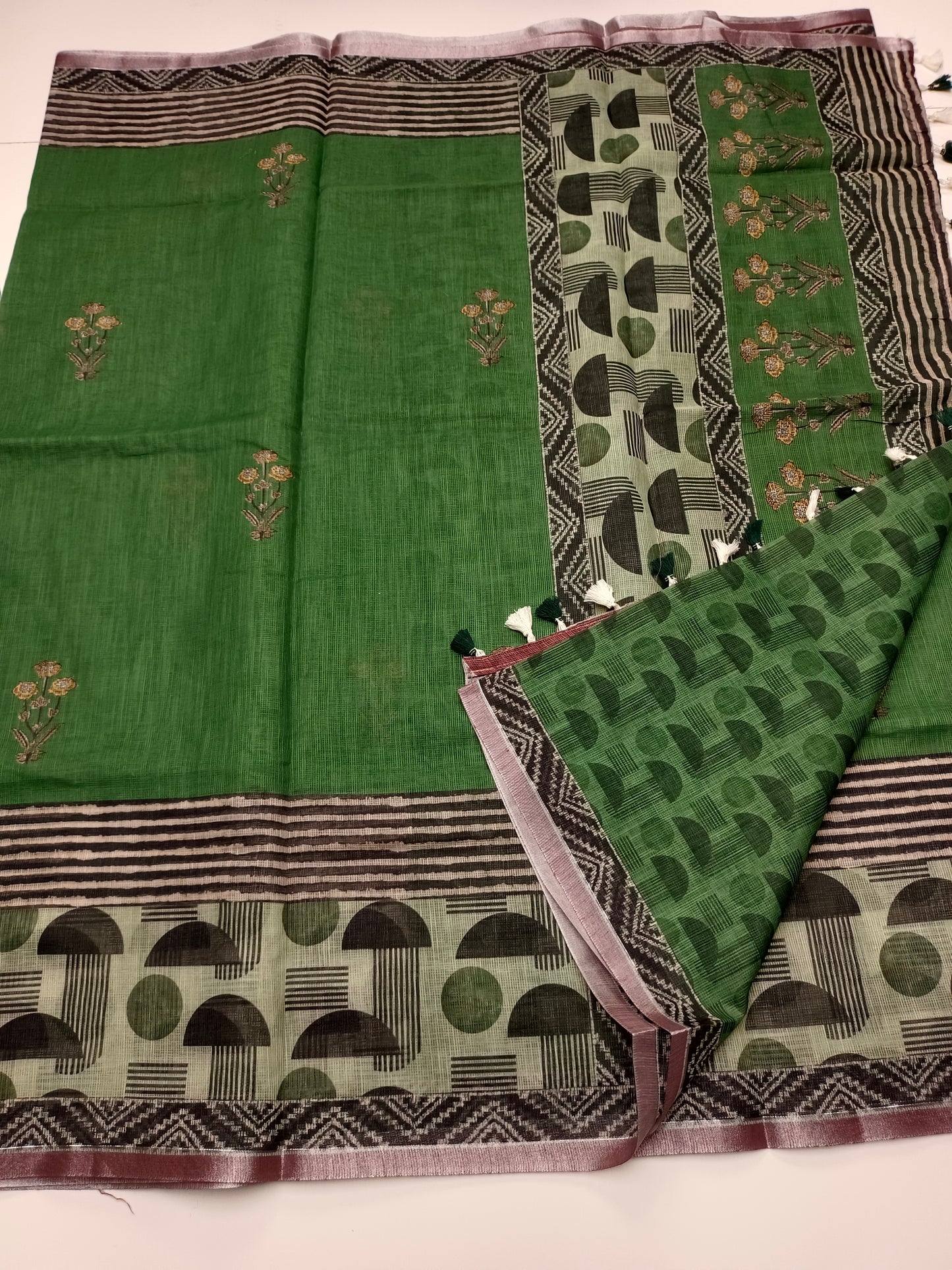 FANCY LENIN SAREE