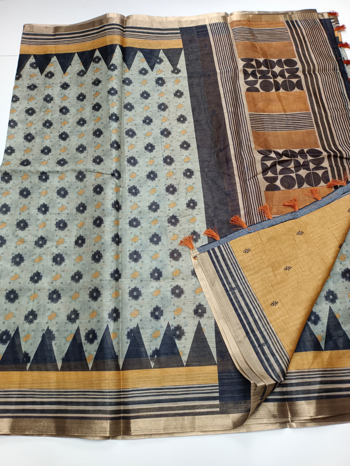 FANCY LENIN SAREE