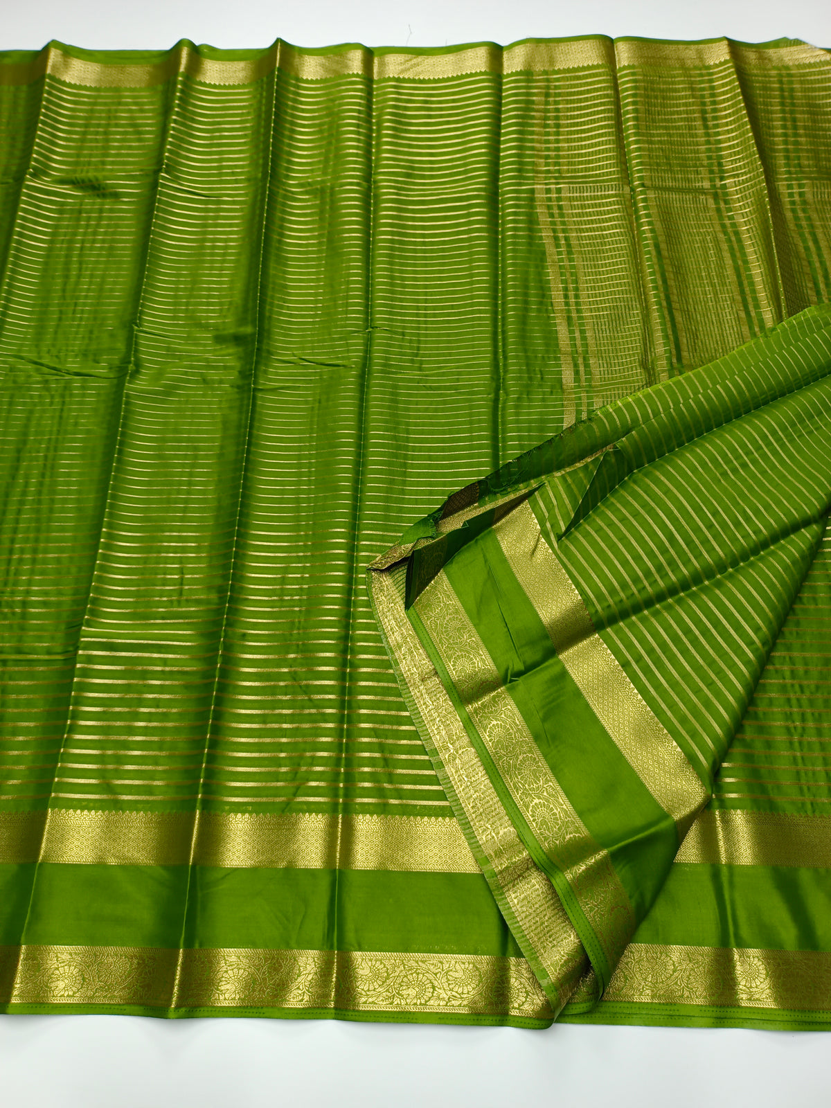 ART CRPE SAREE