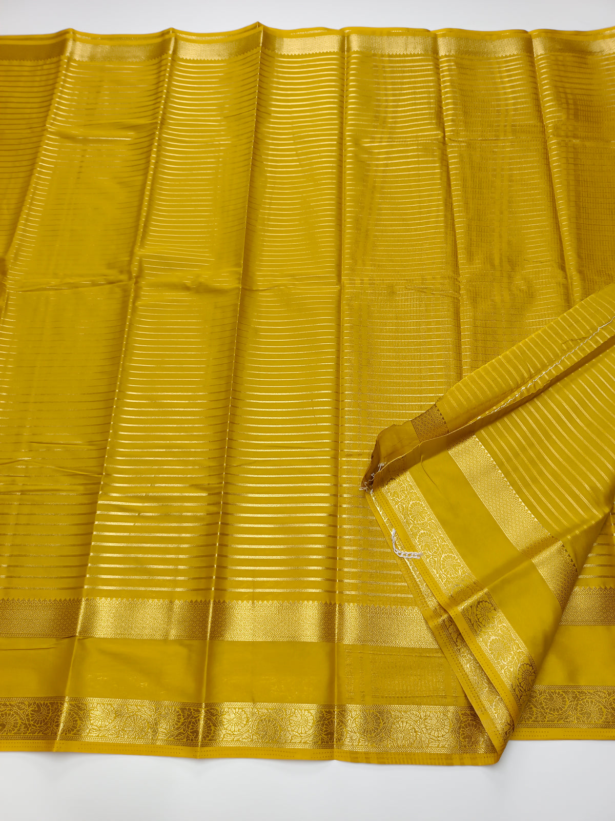 ART CRPE SAREE