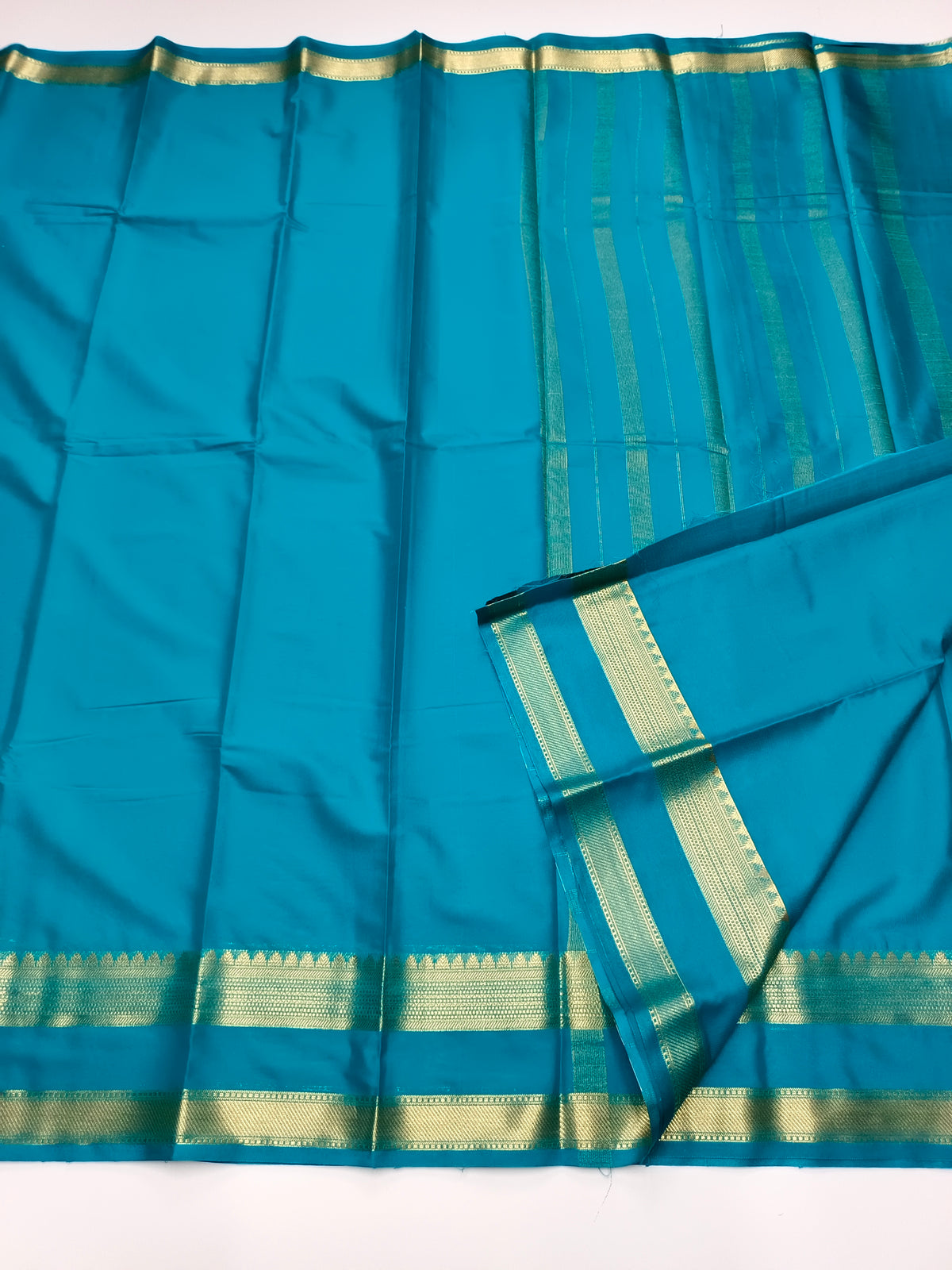ART CRPE SAREE