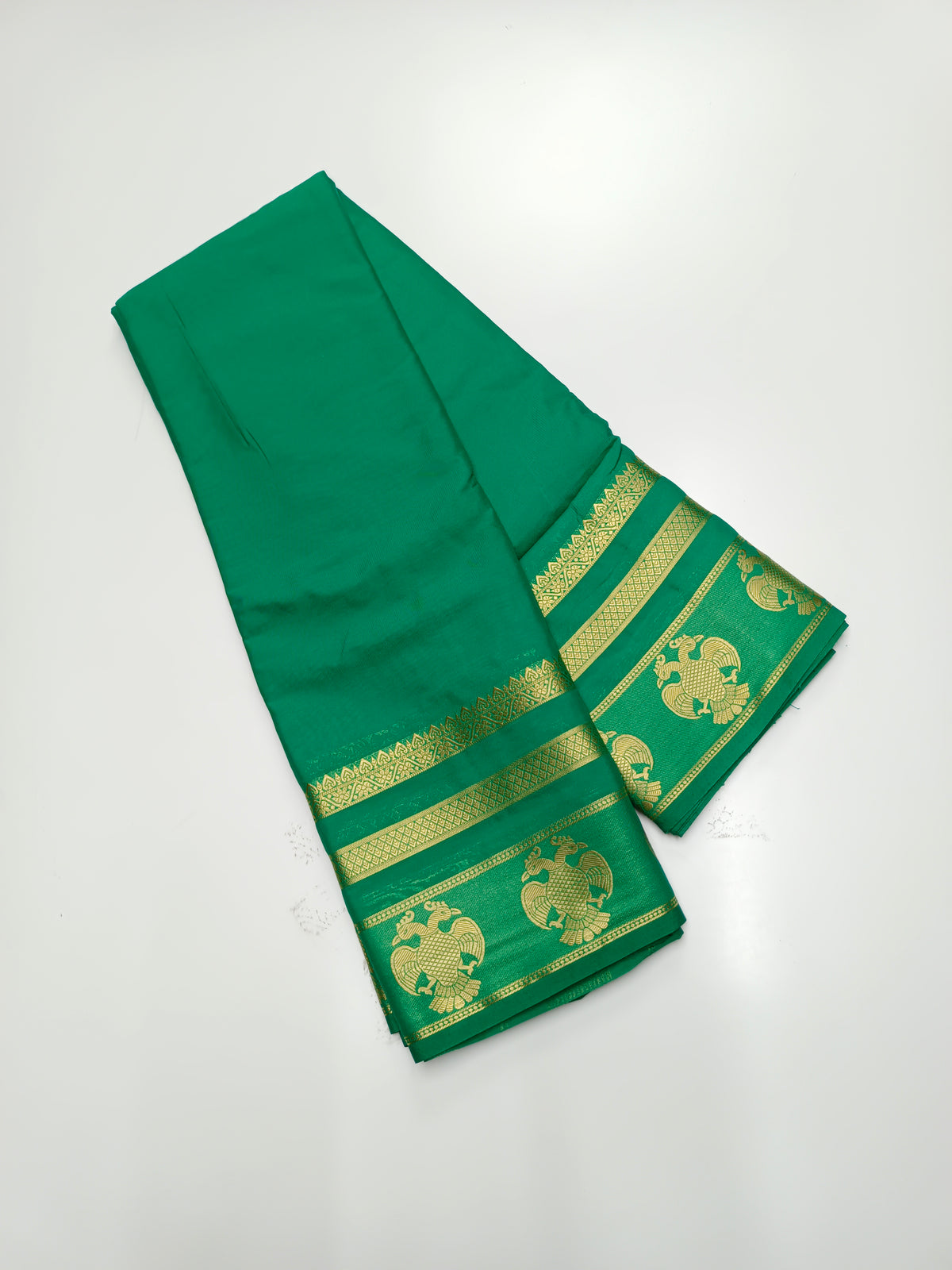 ART CRPE SAREE