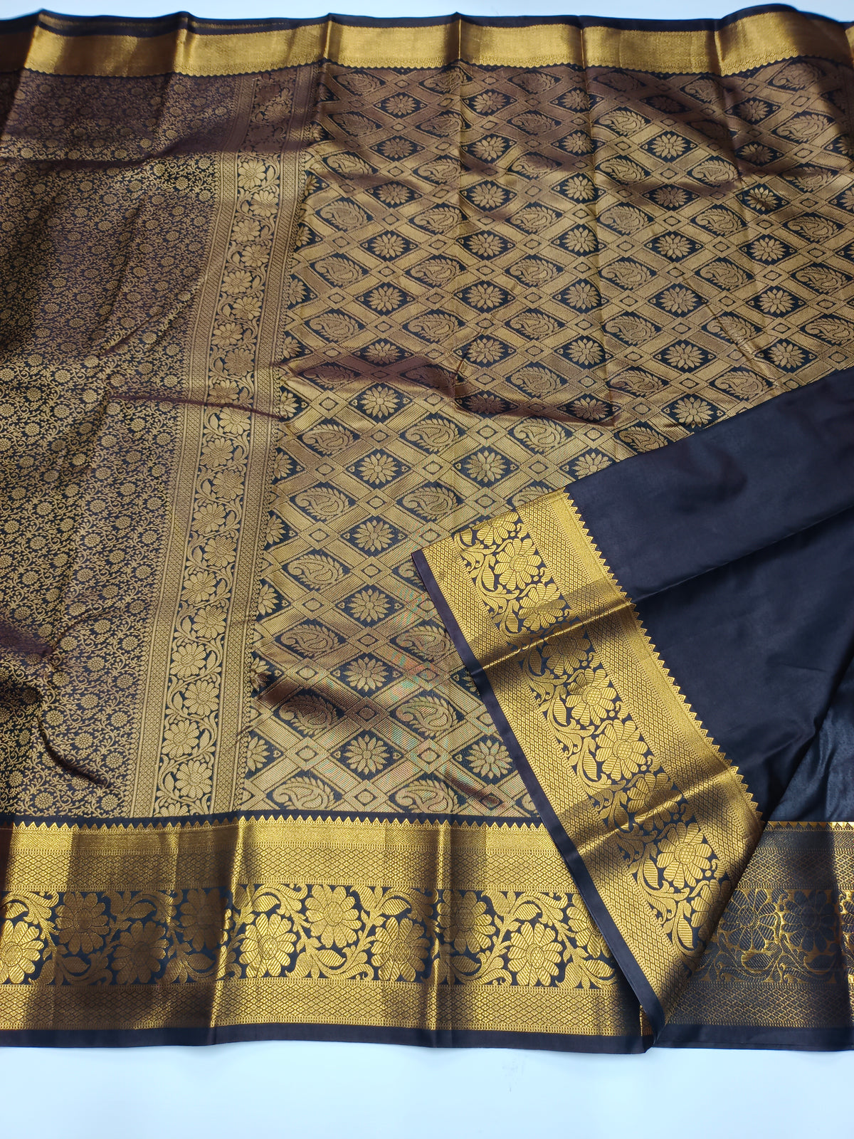 KANCHIPURAM SEMI SILK SAREE
