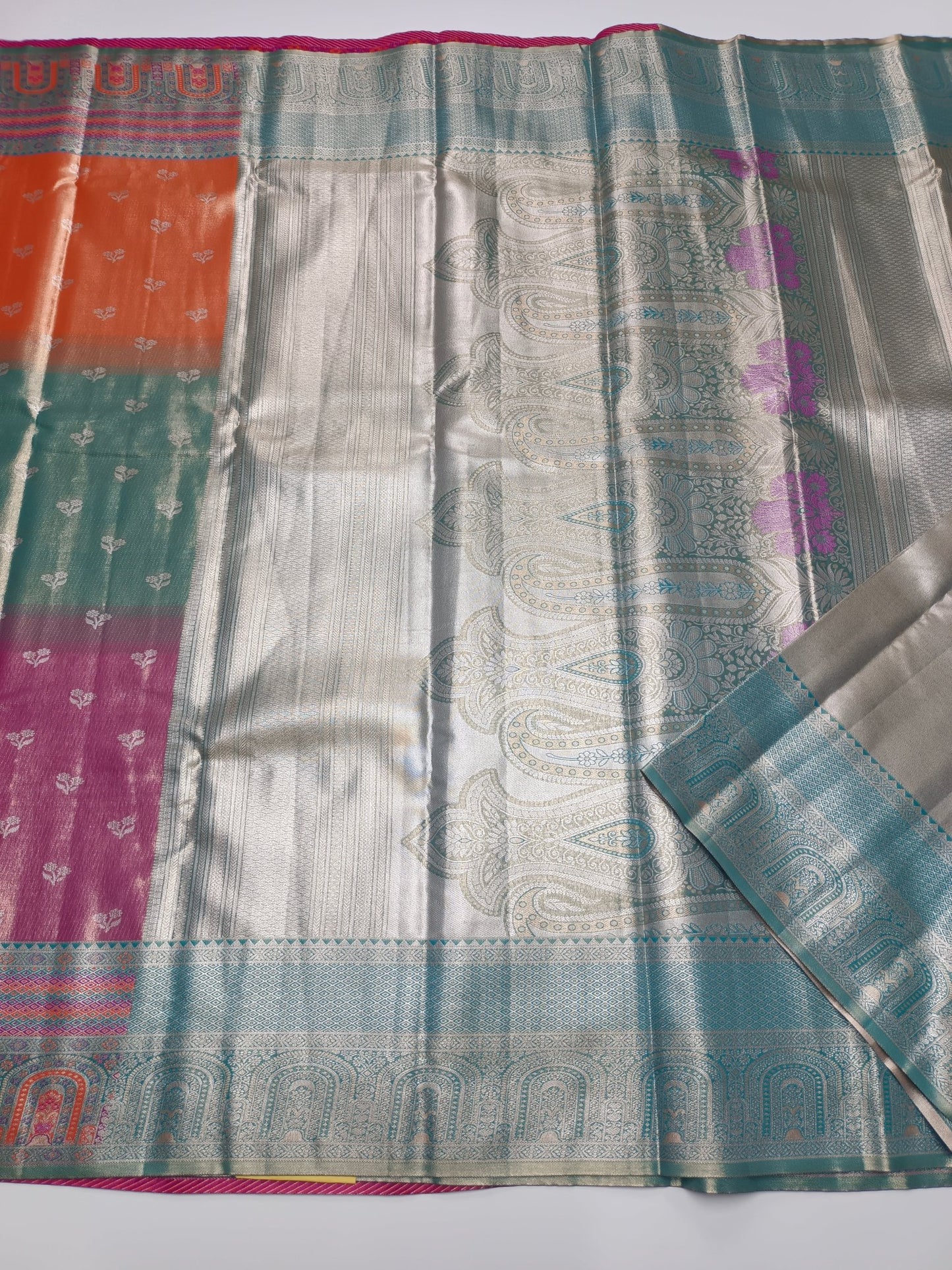 FANCY BROCADE SAREE - B S CHANNABASAPPA & SONS