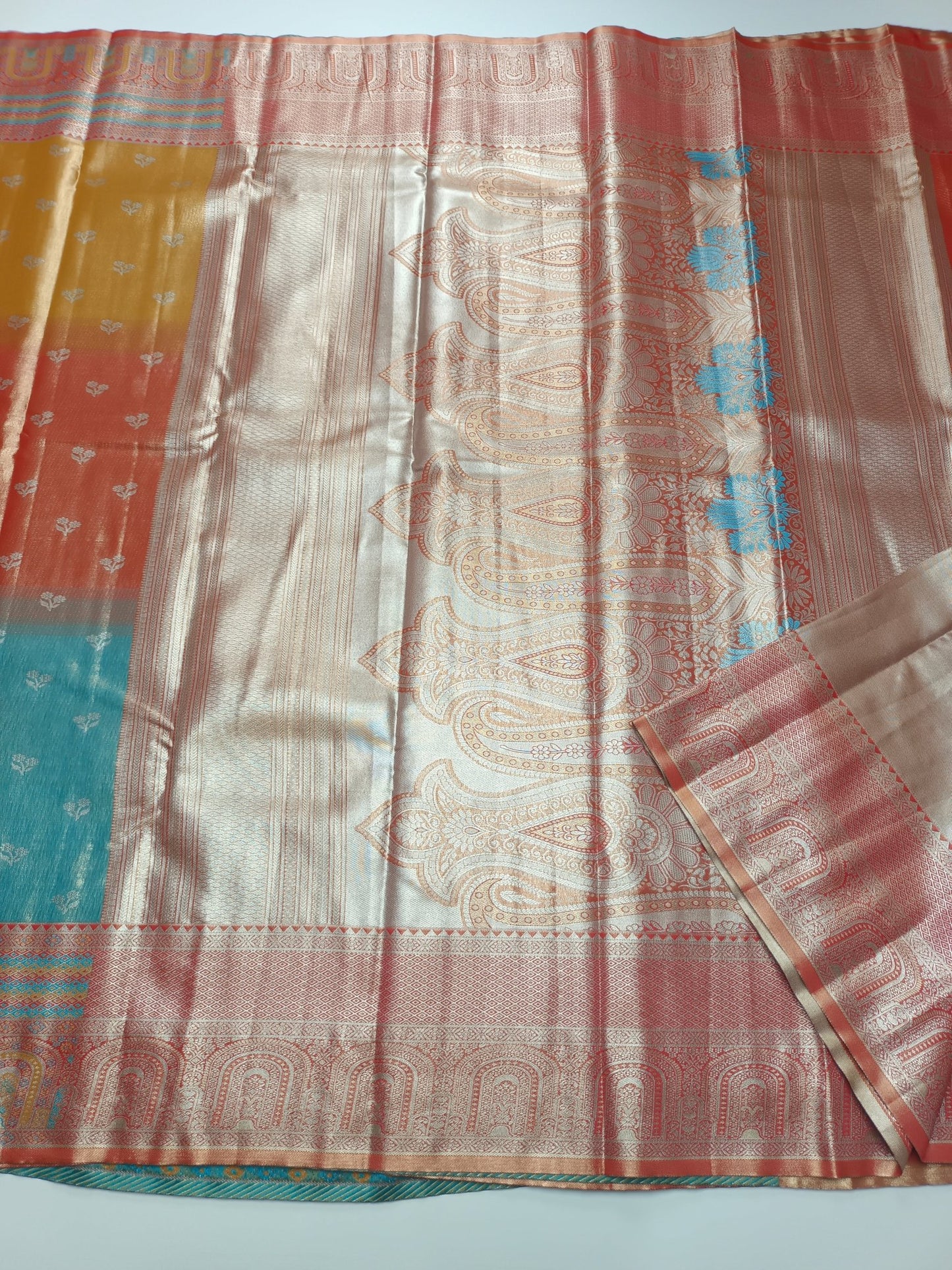 FANCY BROCADE SAREE - B S CHANNABASAPPA & SONS